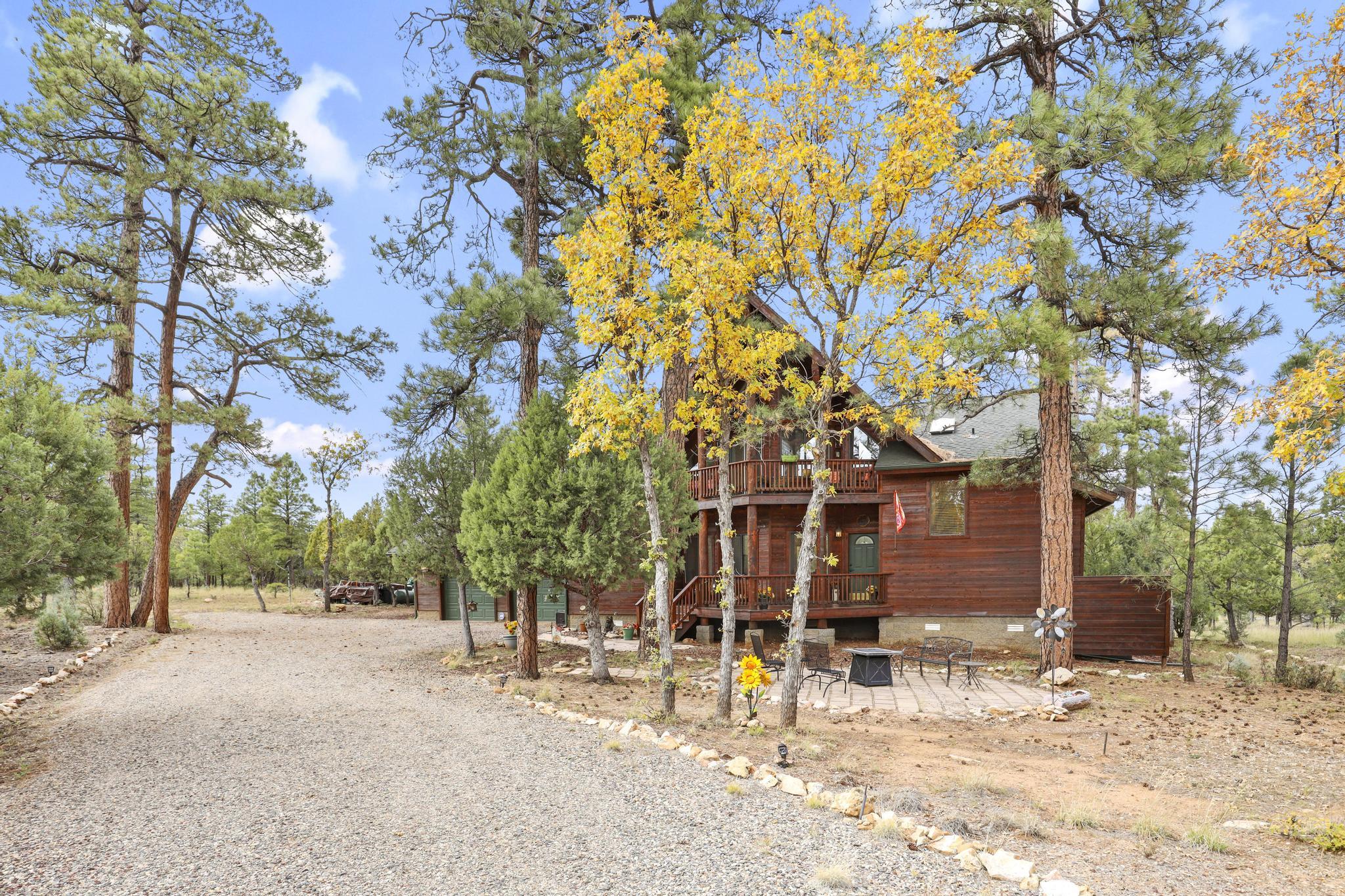 2812 Hidden Creek Circle