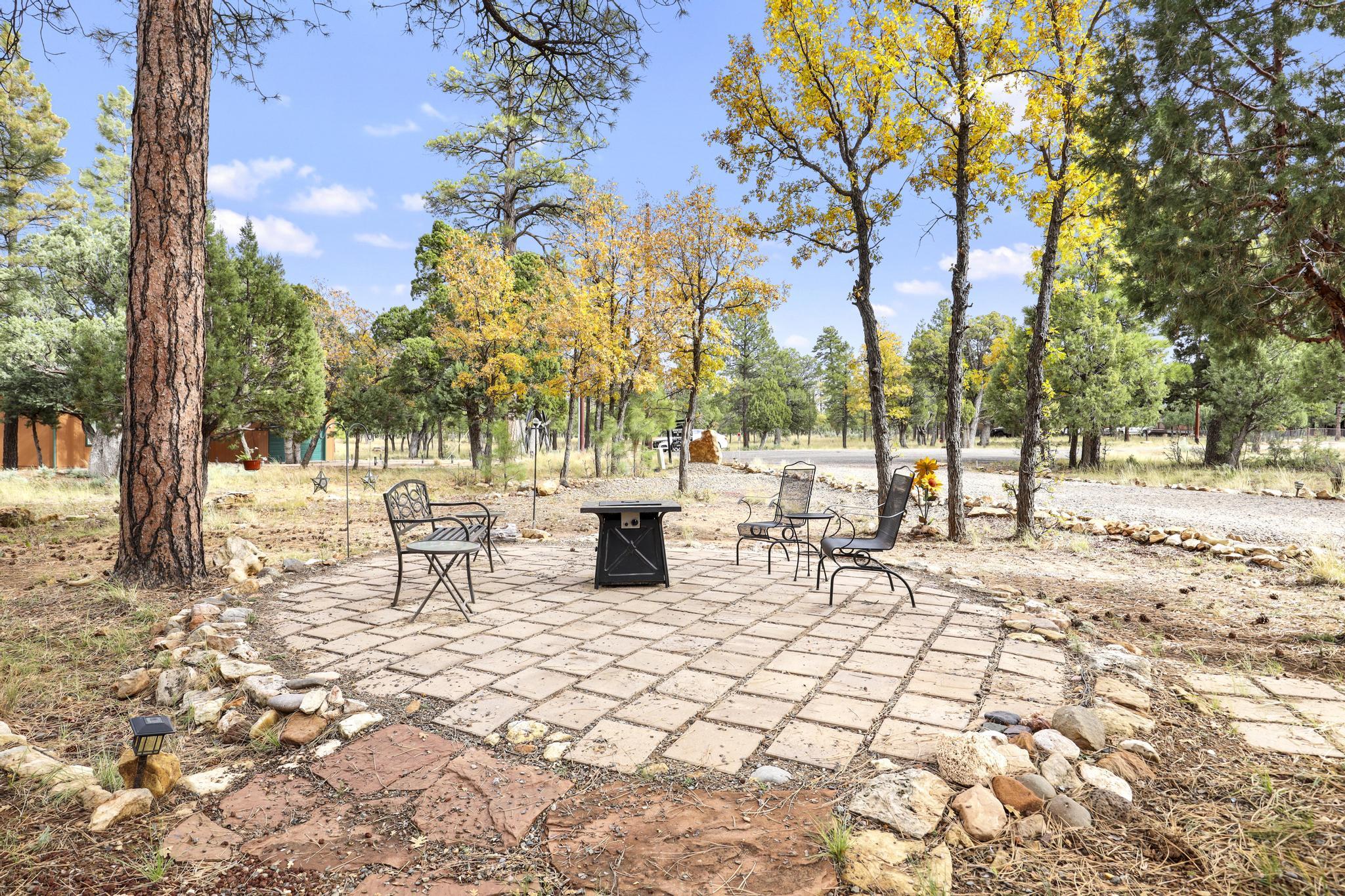 2812 Hidden Creek Circle