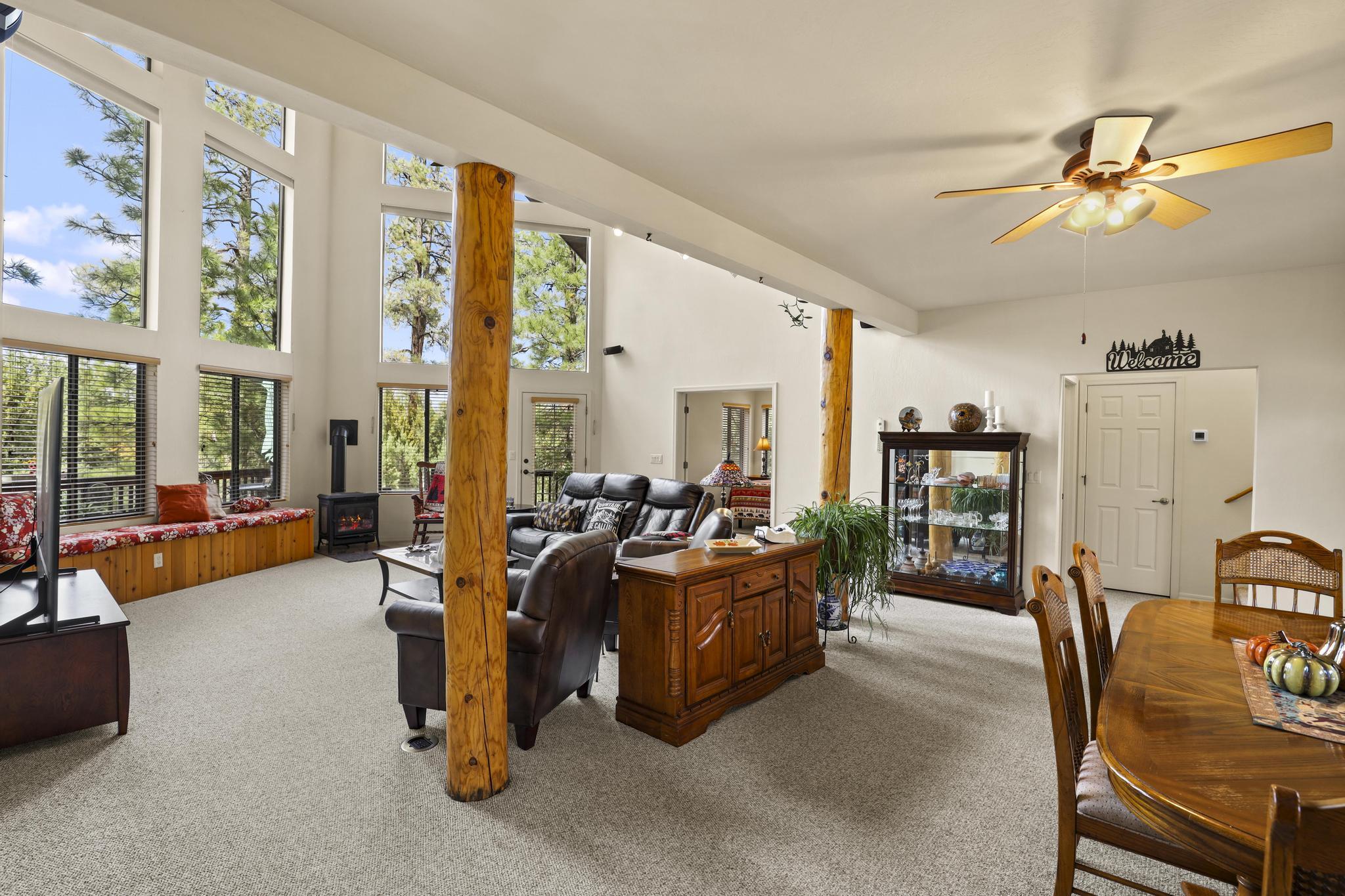2812 Hidden Creek Circle