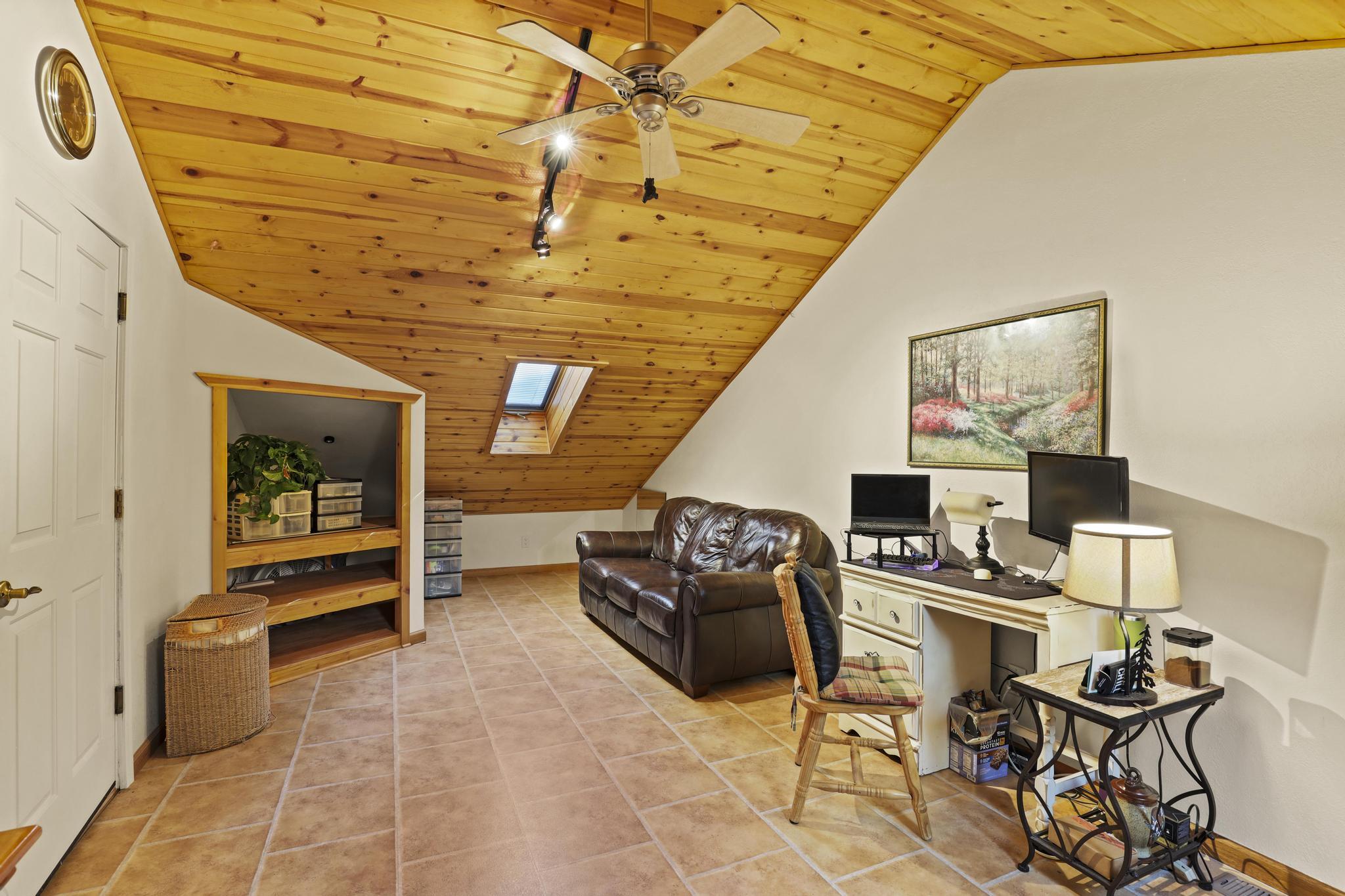 2812 Hidden Creek Circle