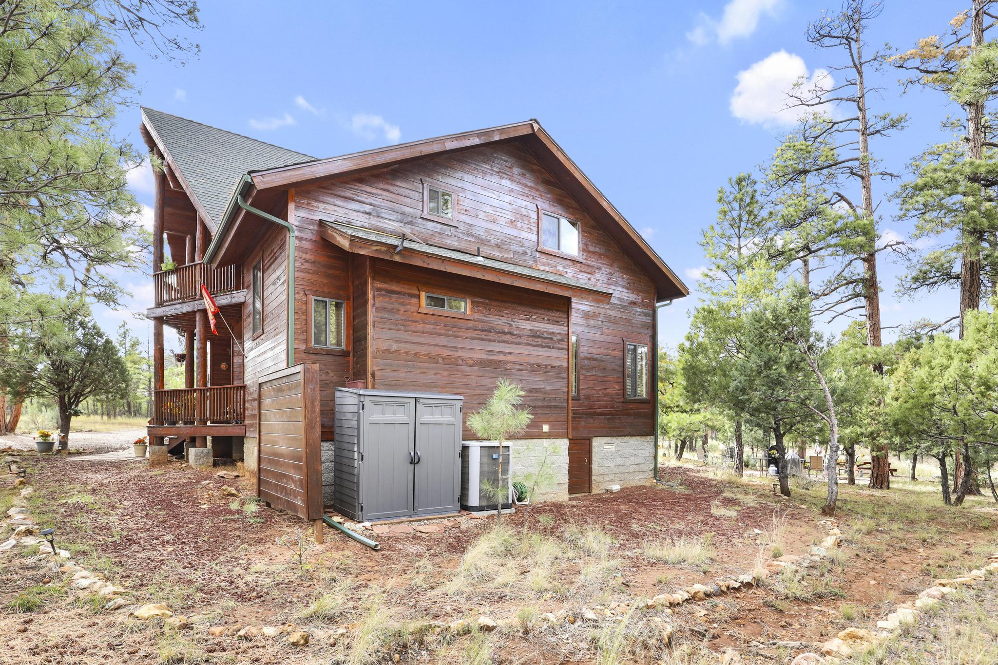 2812 Hidden Creek Circle