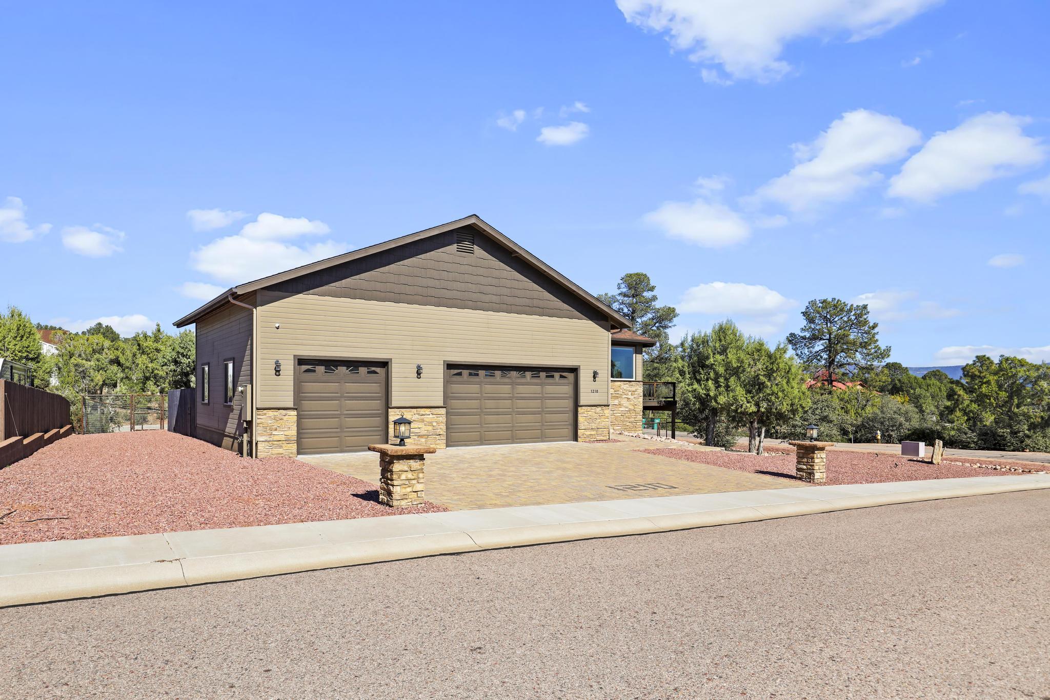 1210 E Heather Court