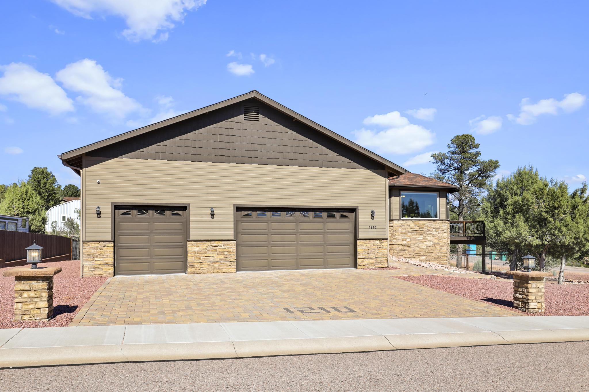 1210 E Heather Court