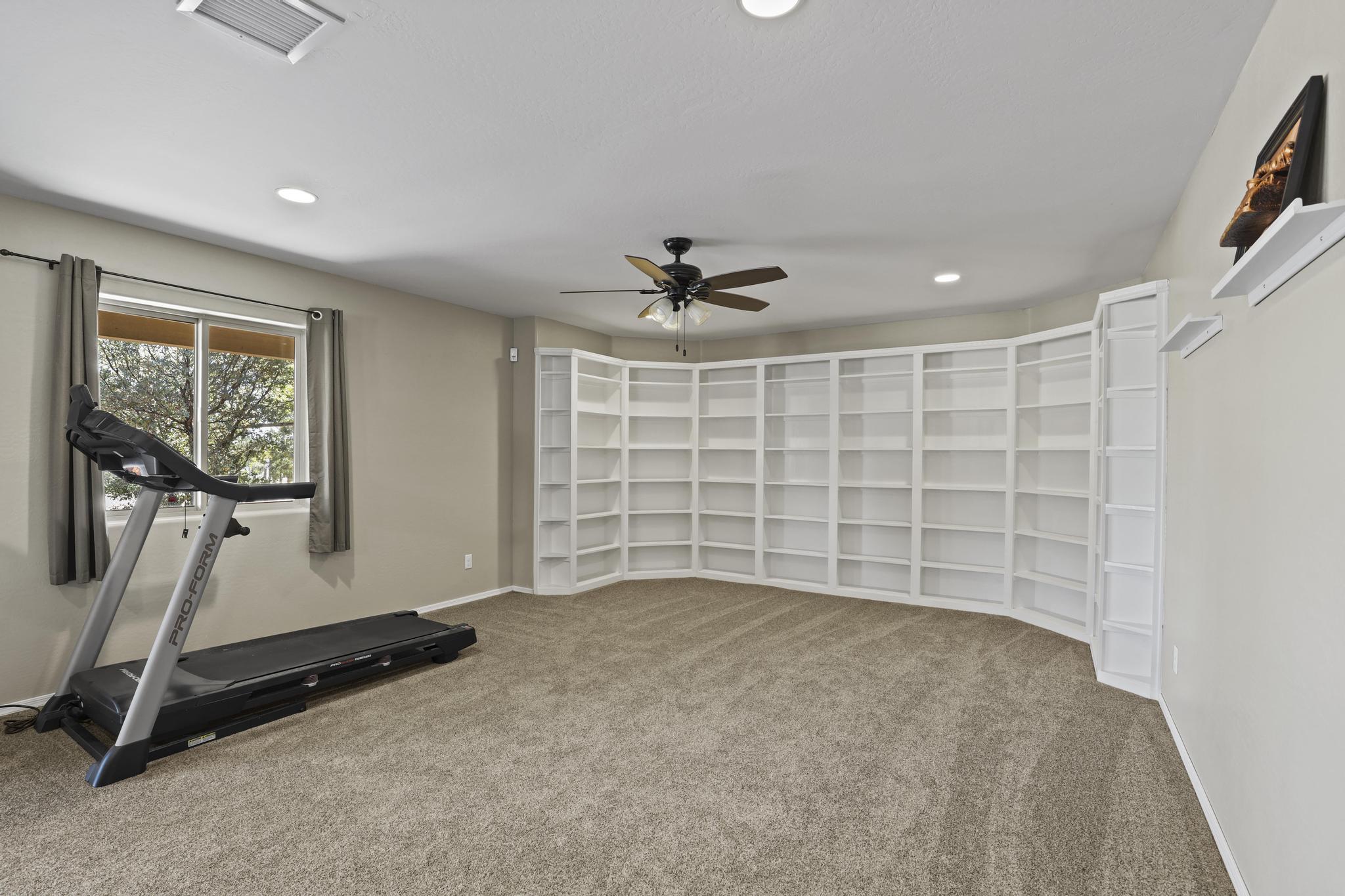 1210 E Heather Court
