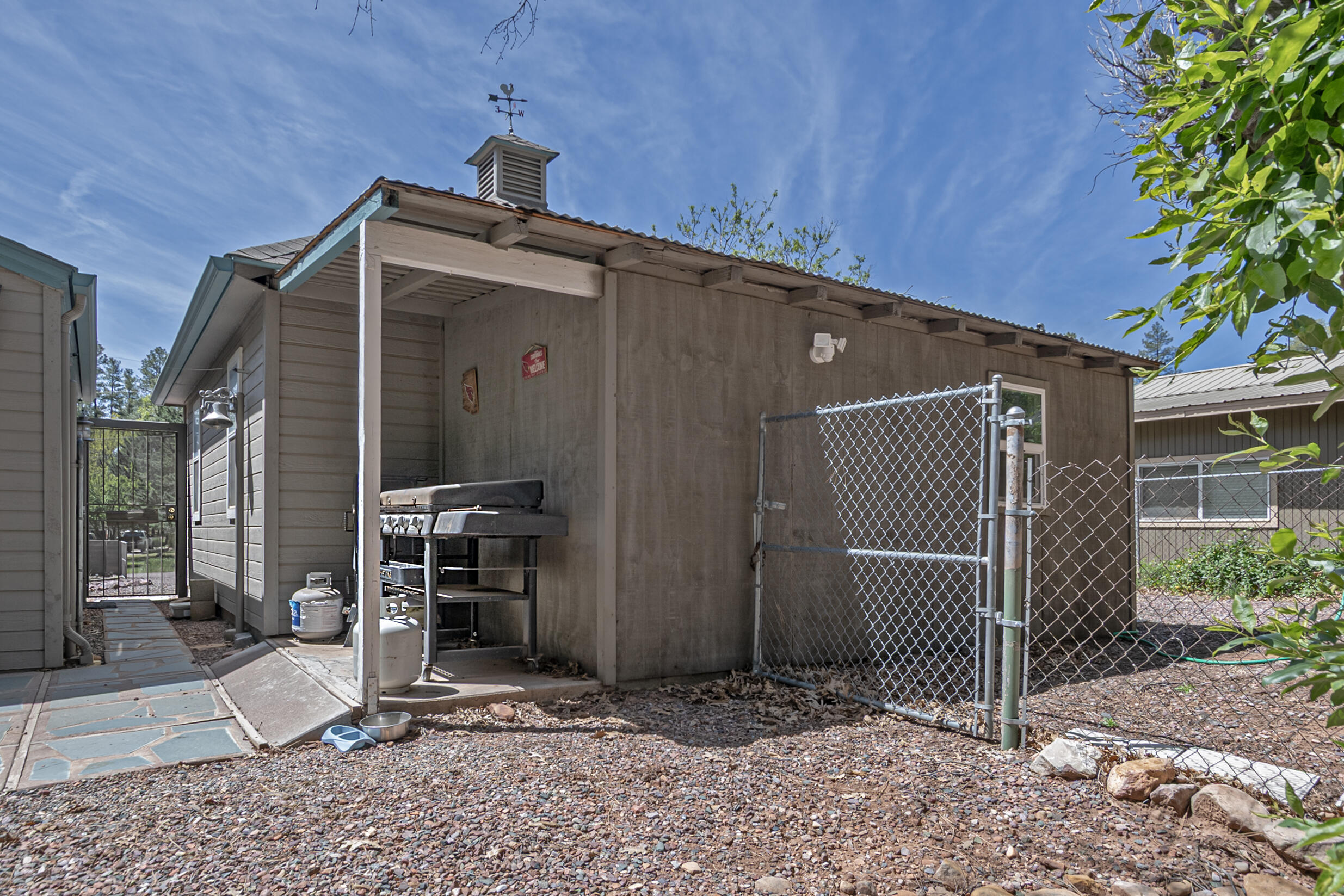 6450 W Woodland Walk