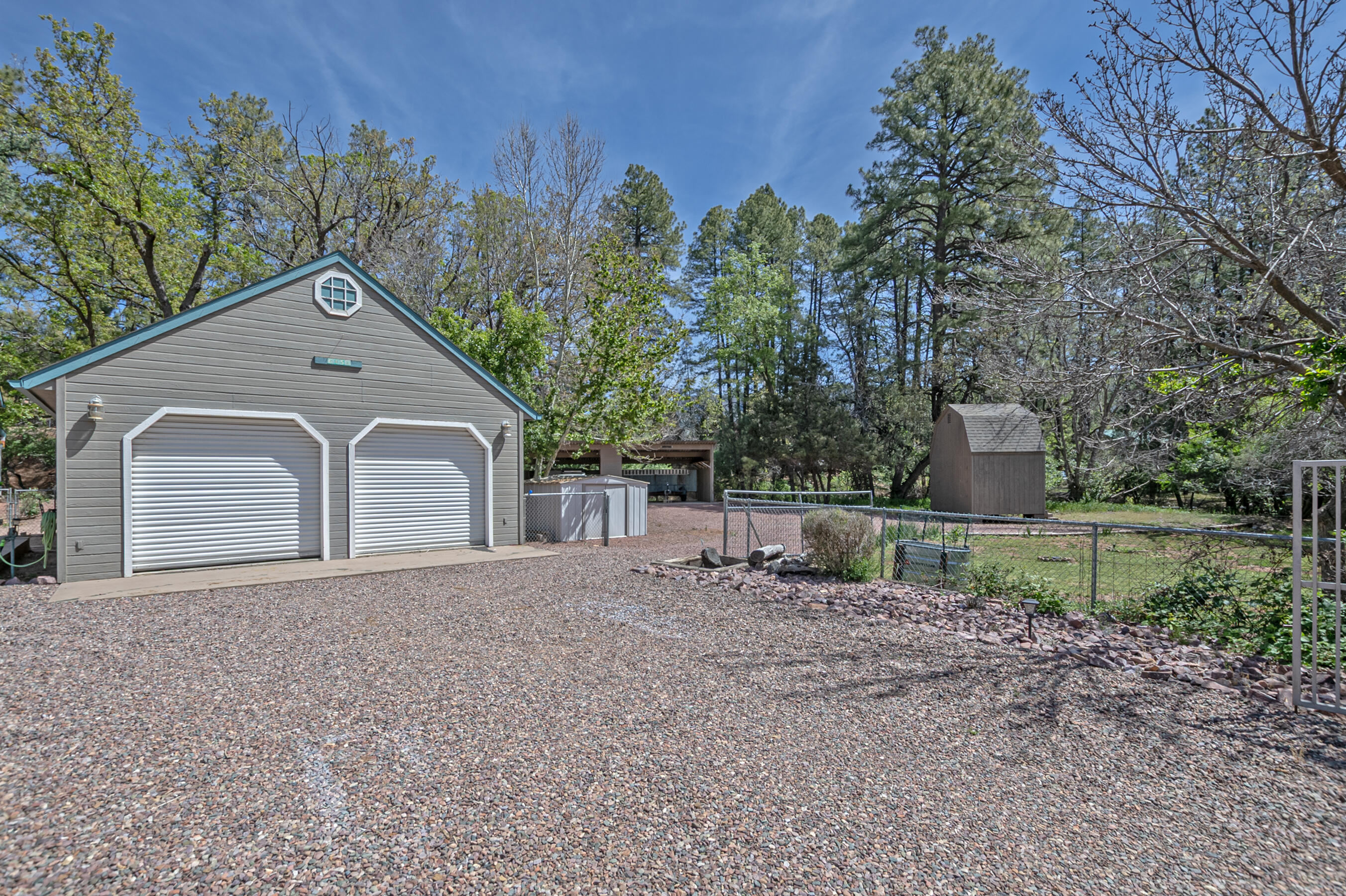 6450 W Woodland Walk