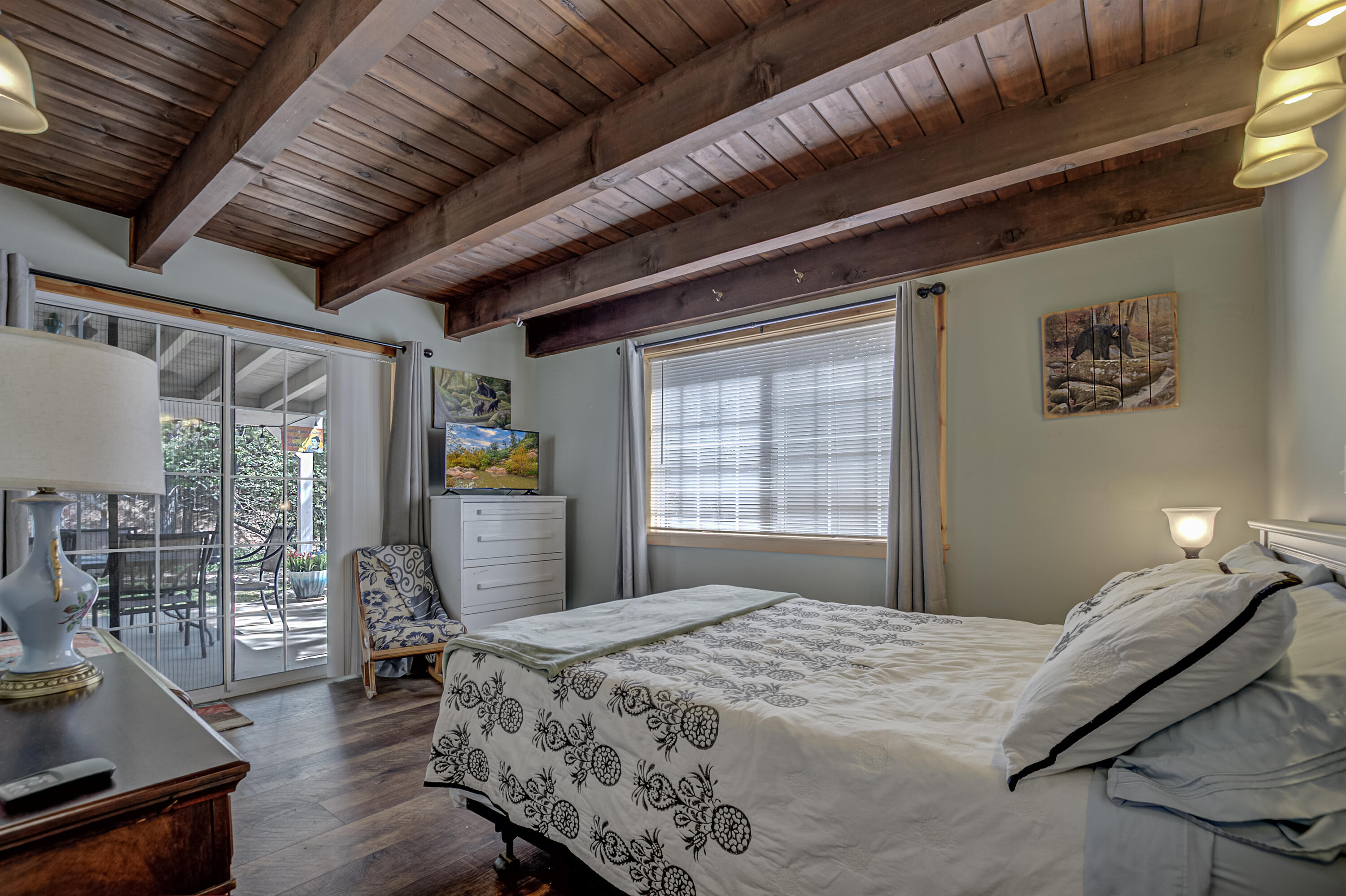6450 W Woodland Walk