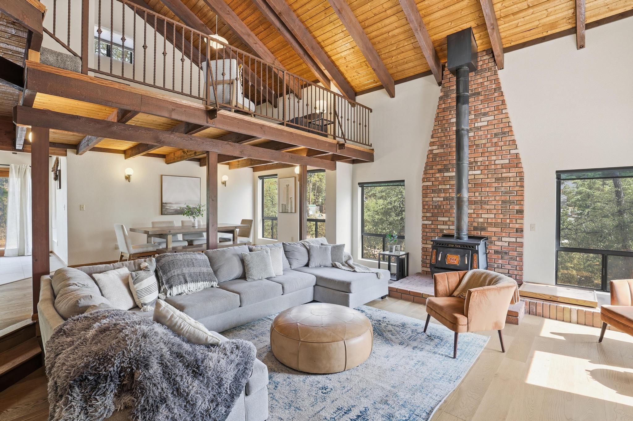 133 N Parkwood Lane