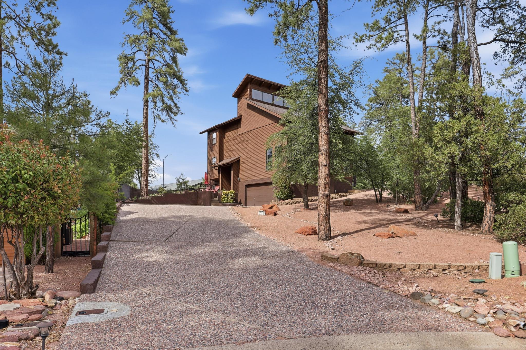 133 N Parkwood Lane