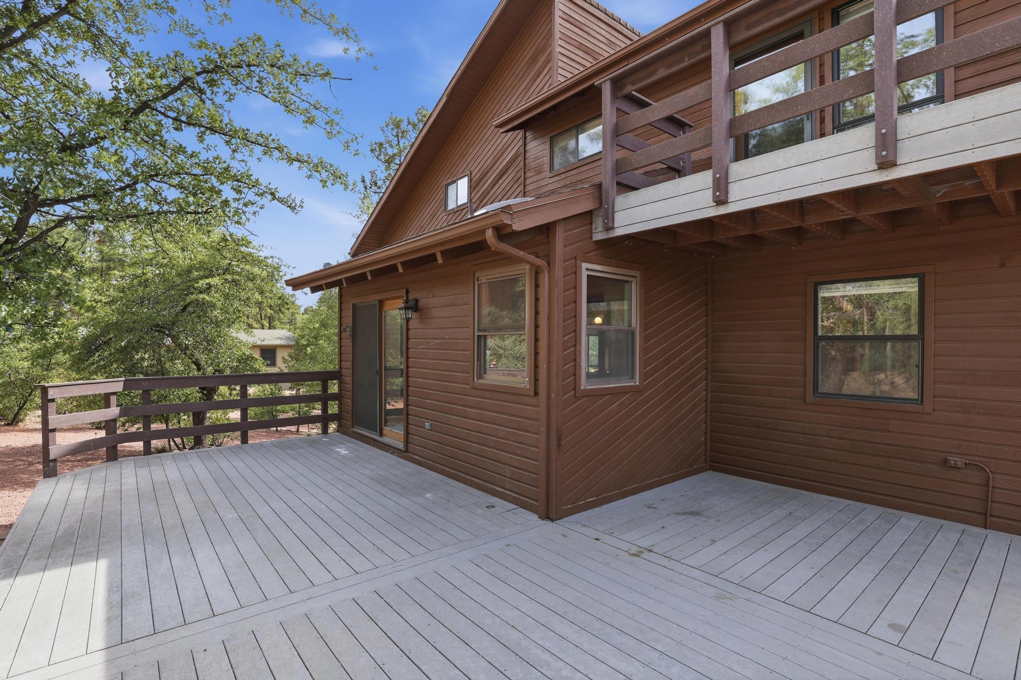 133 N Parkwood Lane