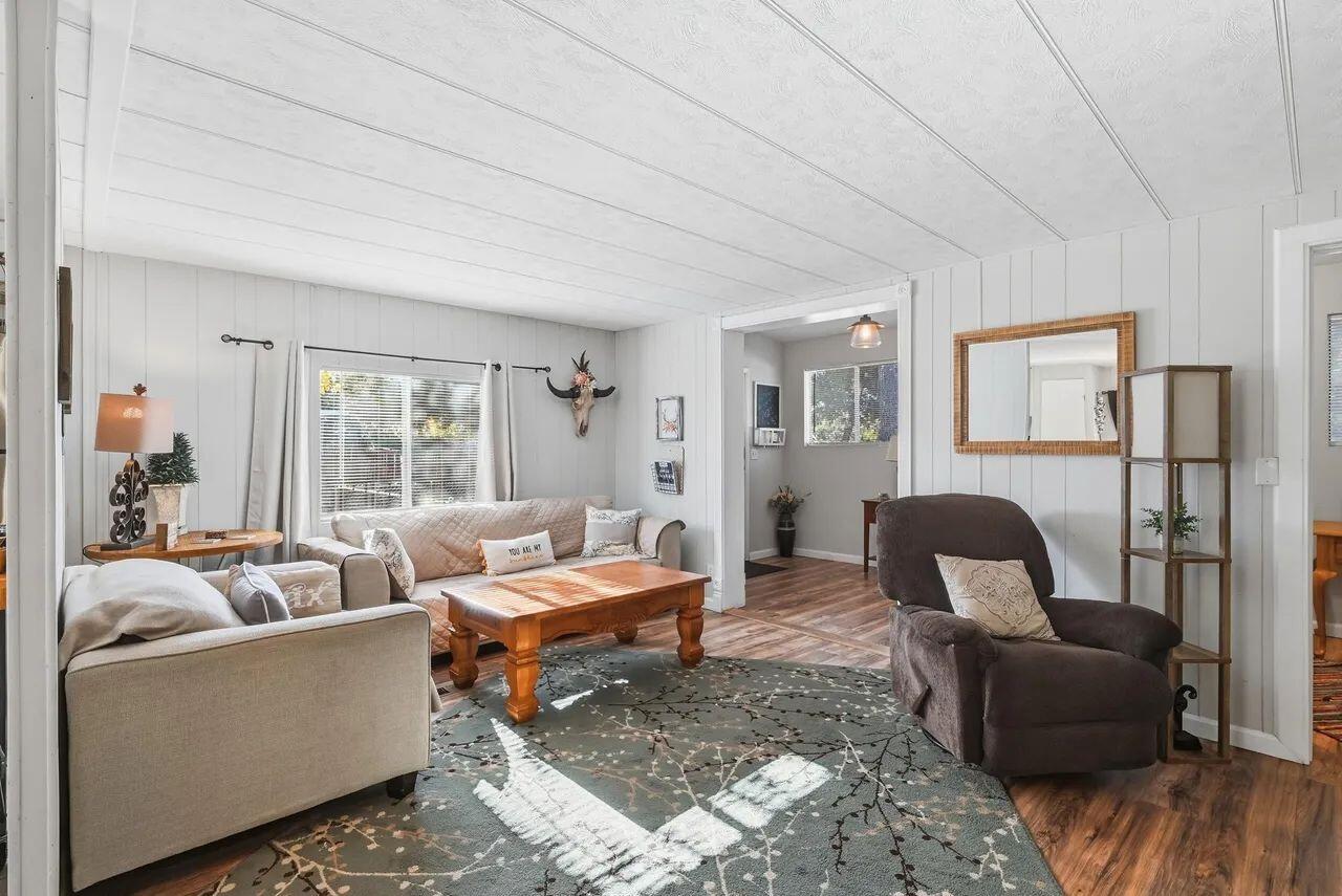 703 W Colt Circle
