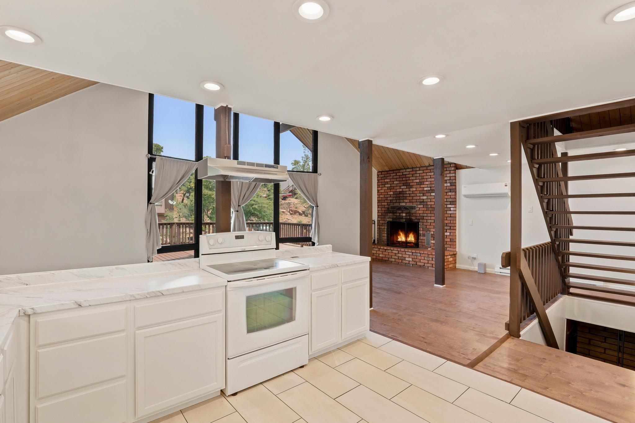 517 E Timber Drive