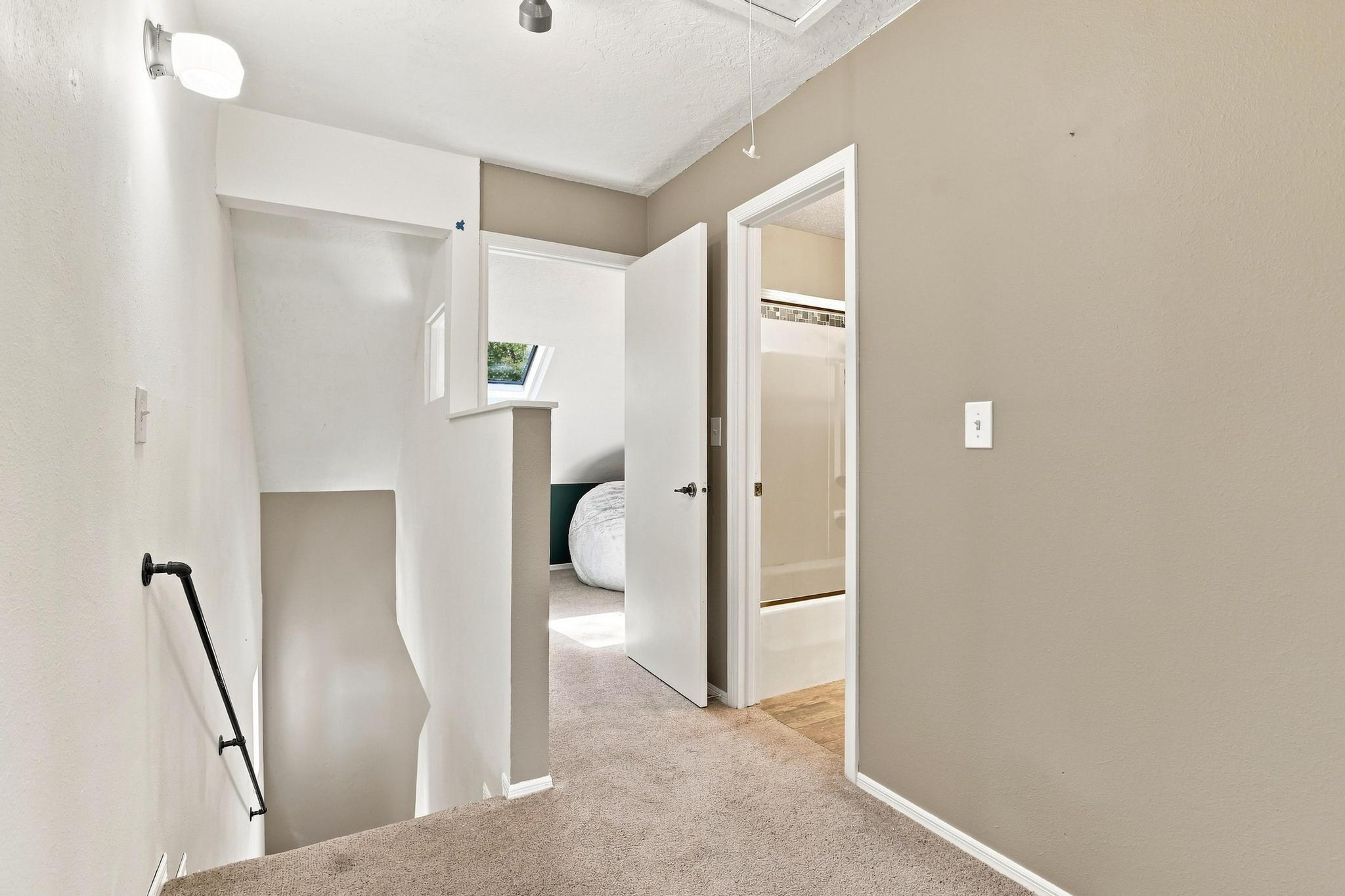 3407 N Ridge Trail