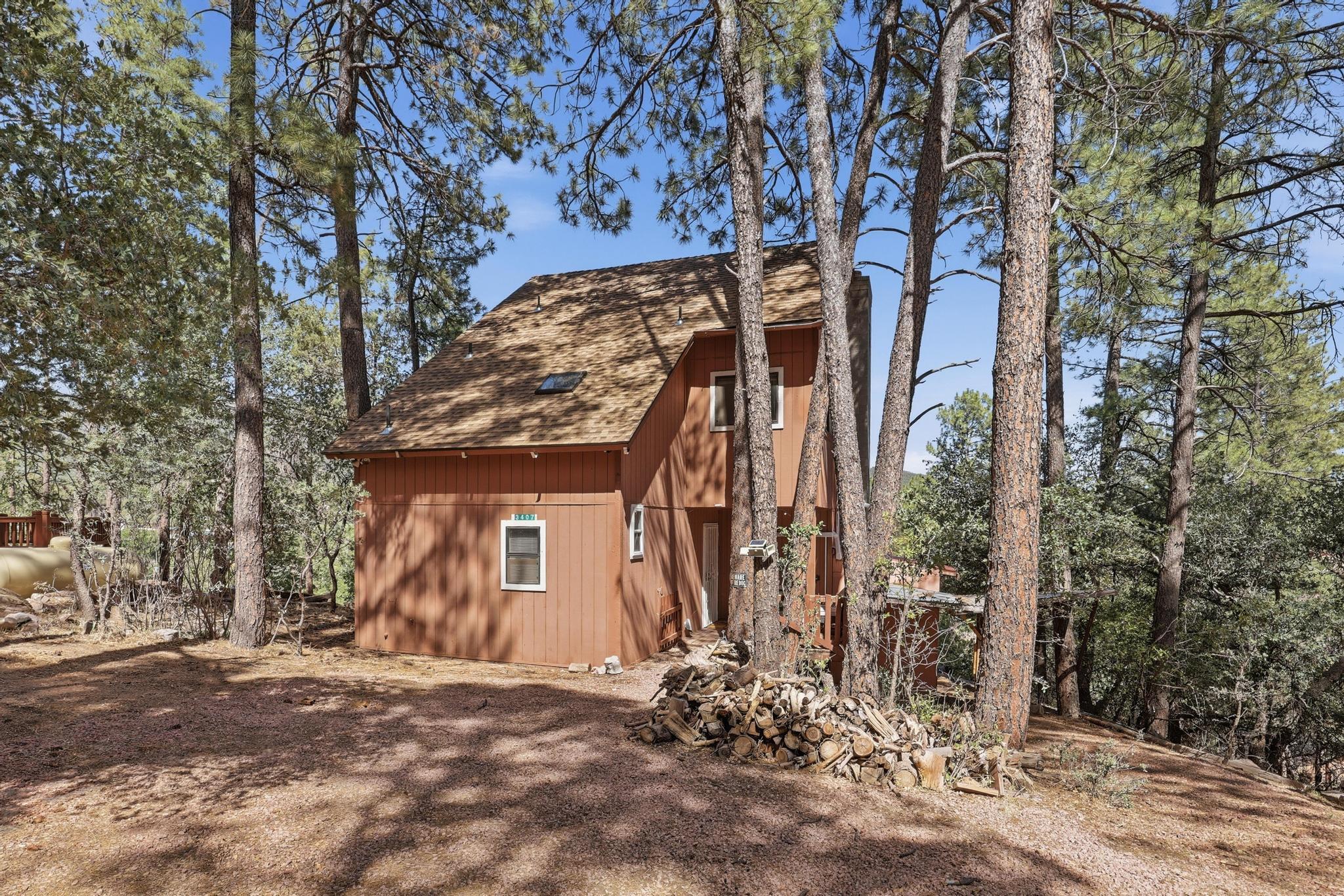 3407 N Ridge Trail