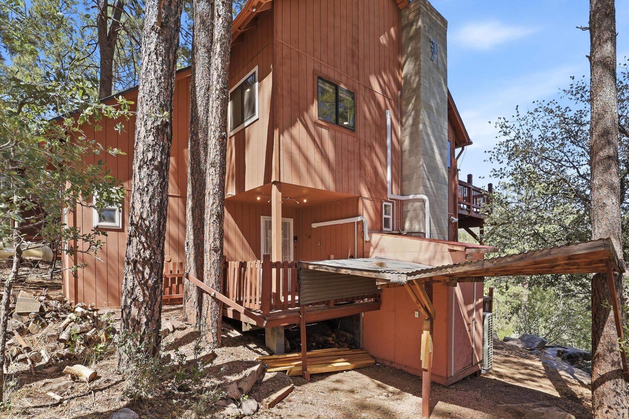 3407 N Ridge Trail