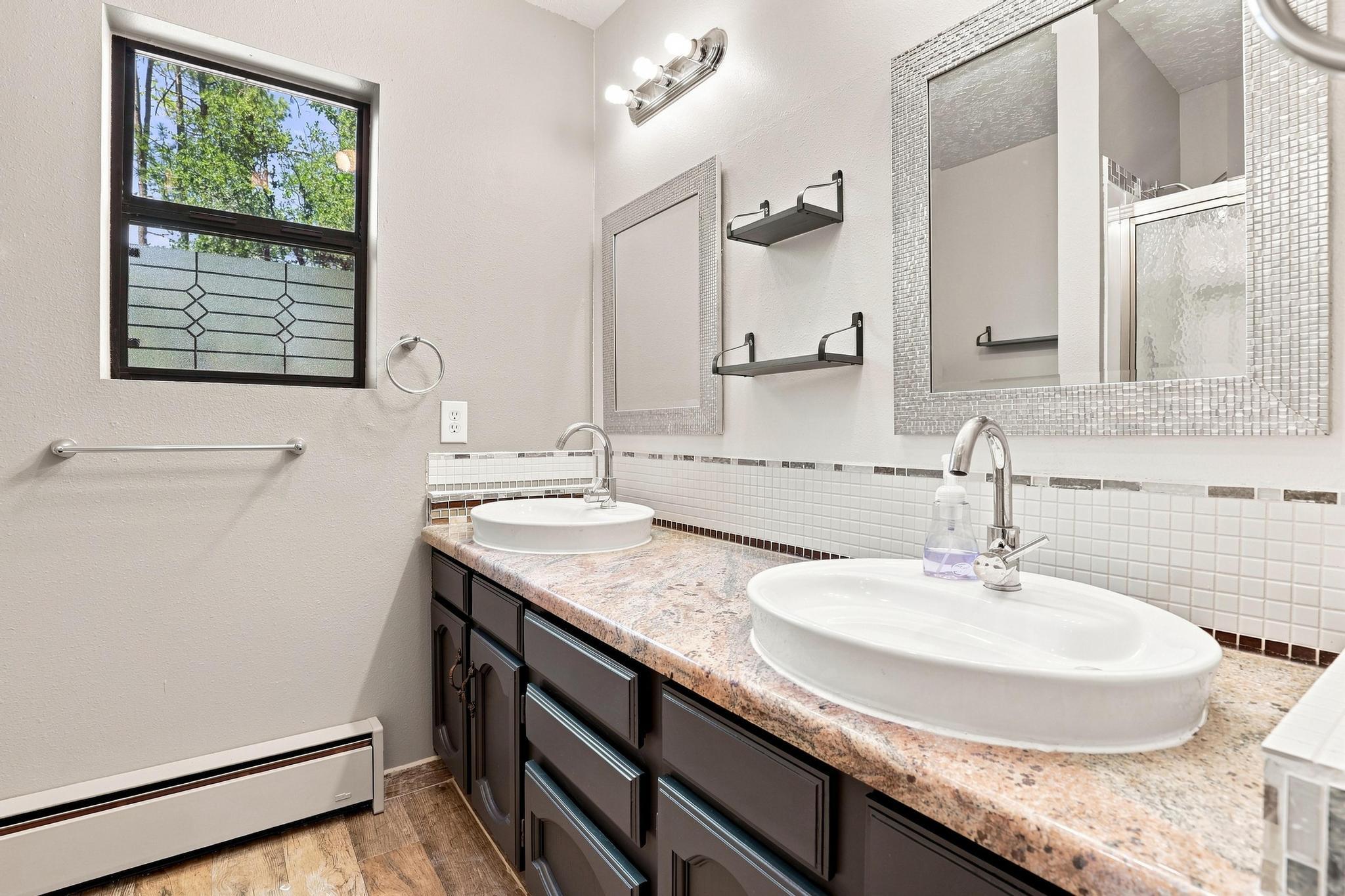 3407 N Ridge Trail