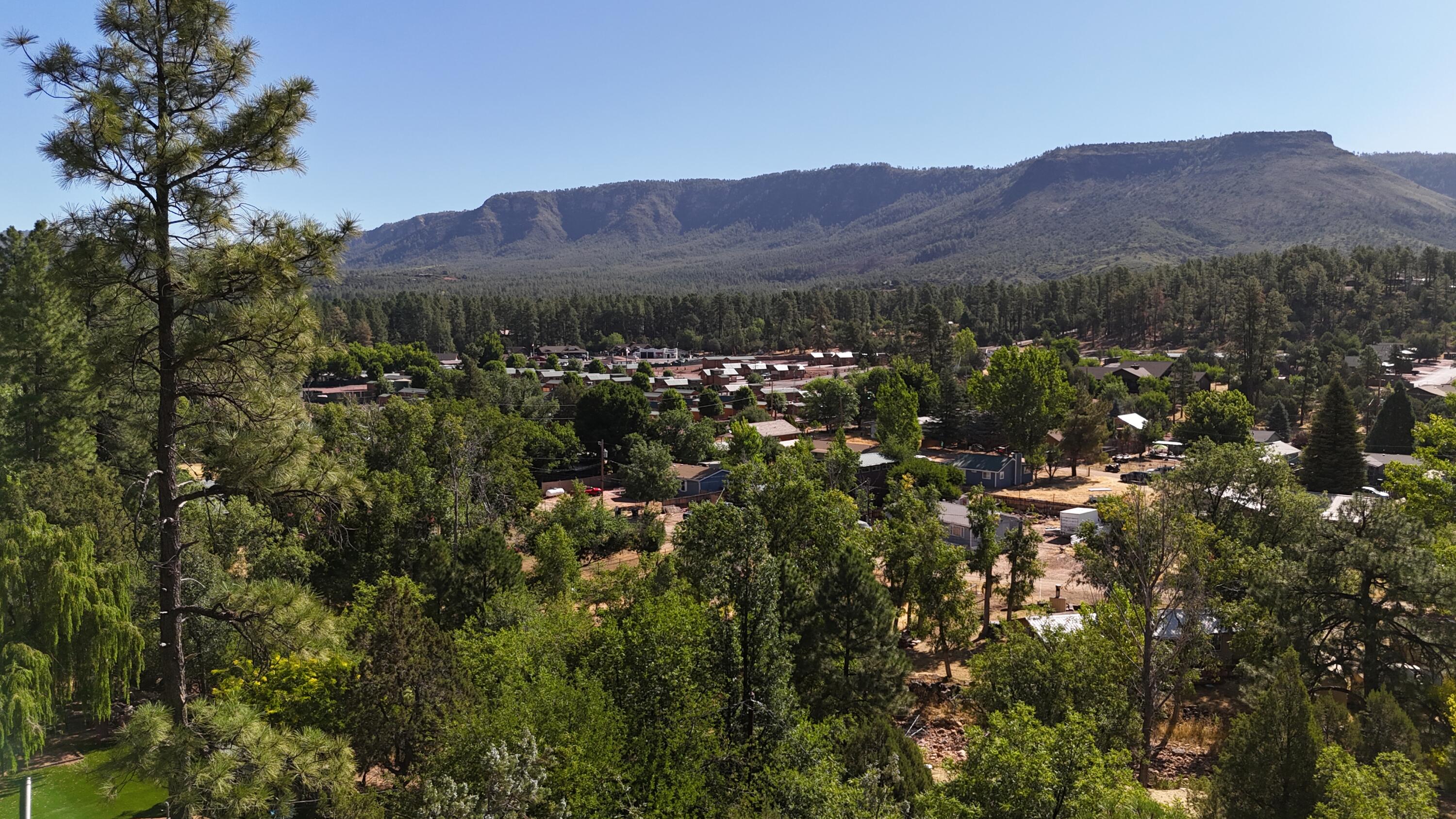 3407 N Ridge Trail