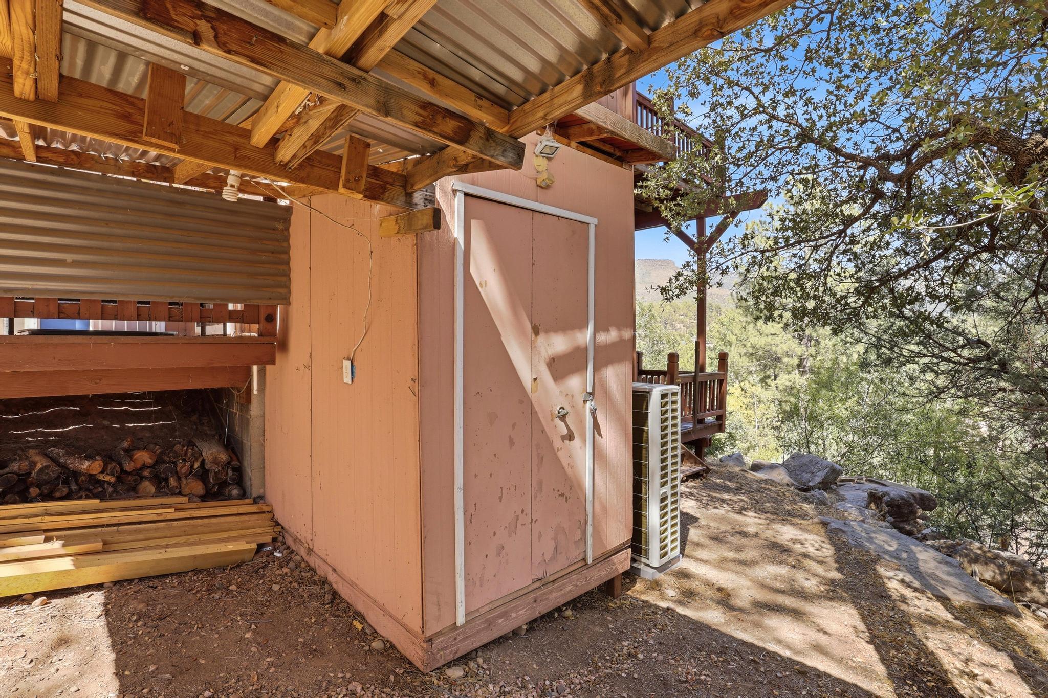 3407 N Ridge Trail