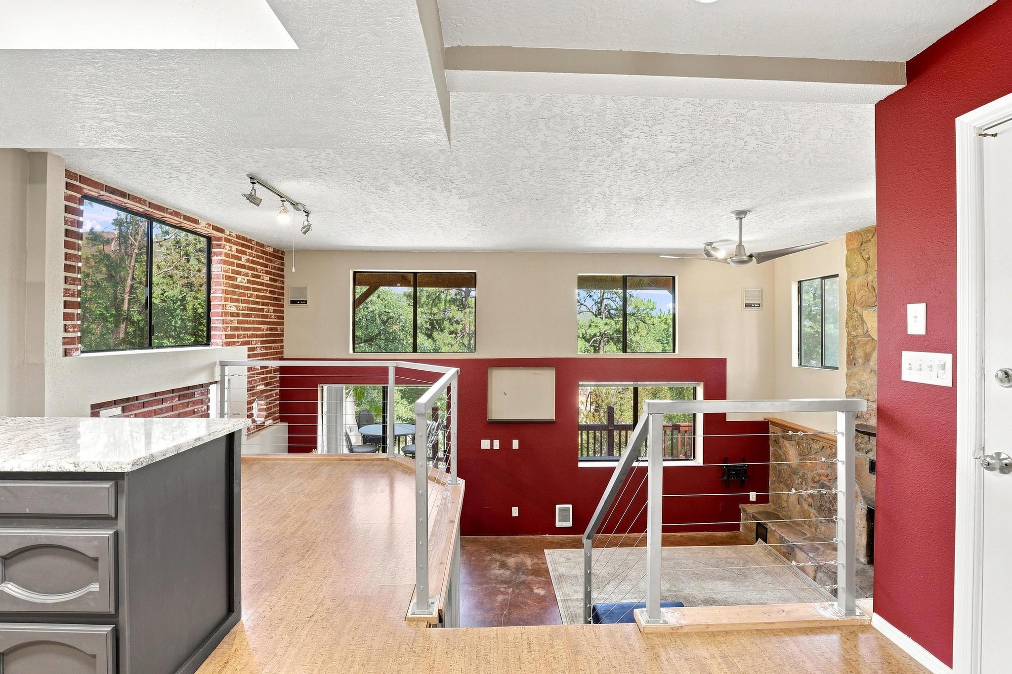 3407 N Ridge Trail