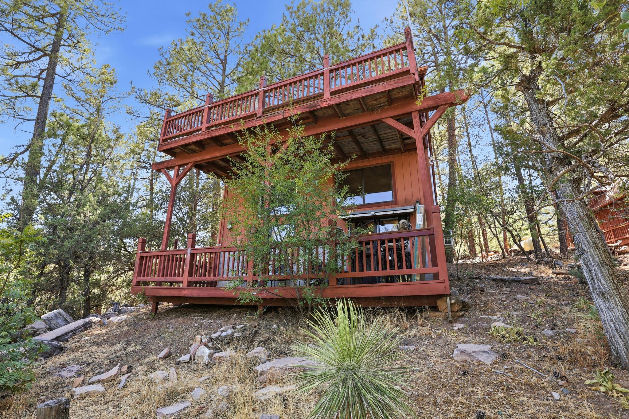 3407 N Ridge Trail