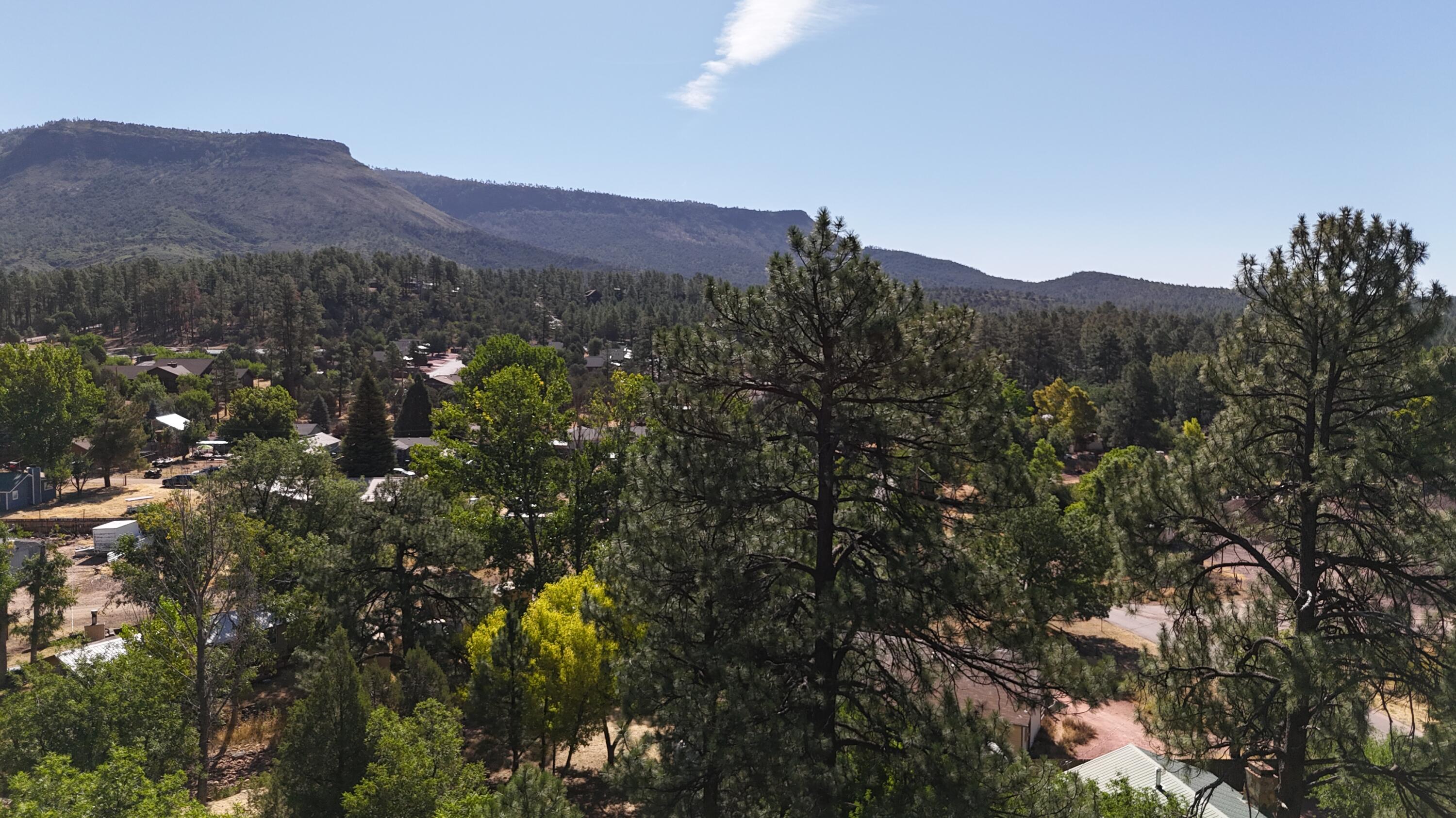 3407 N Ridge Trail