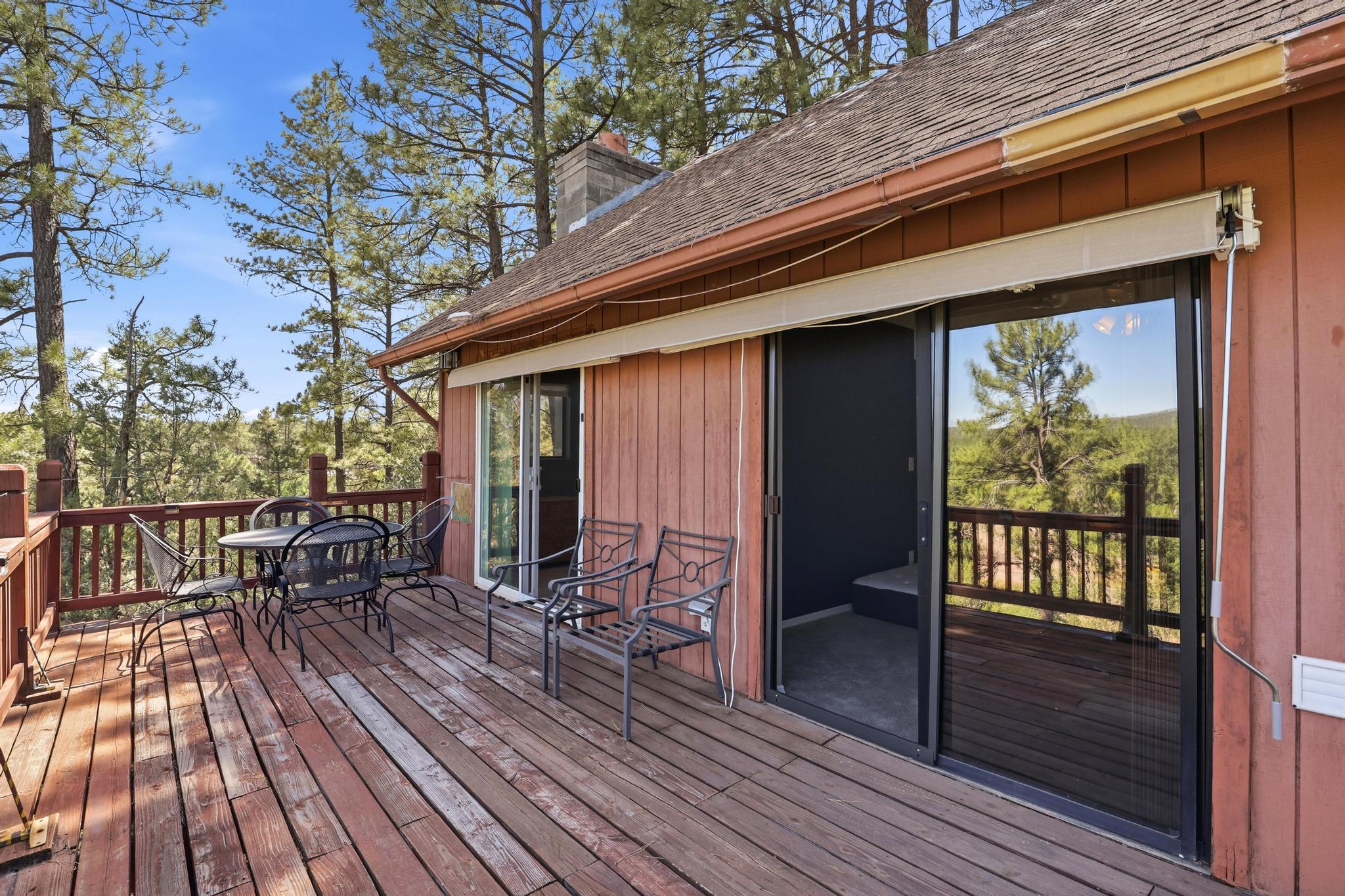 3407 N Ridge Trail