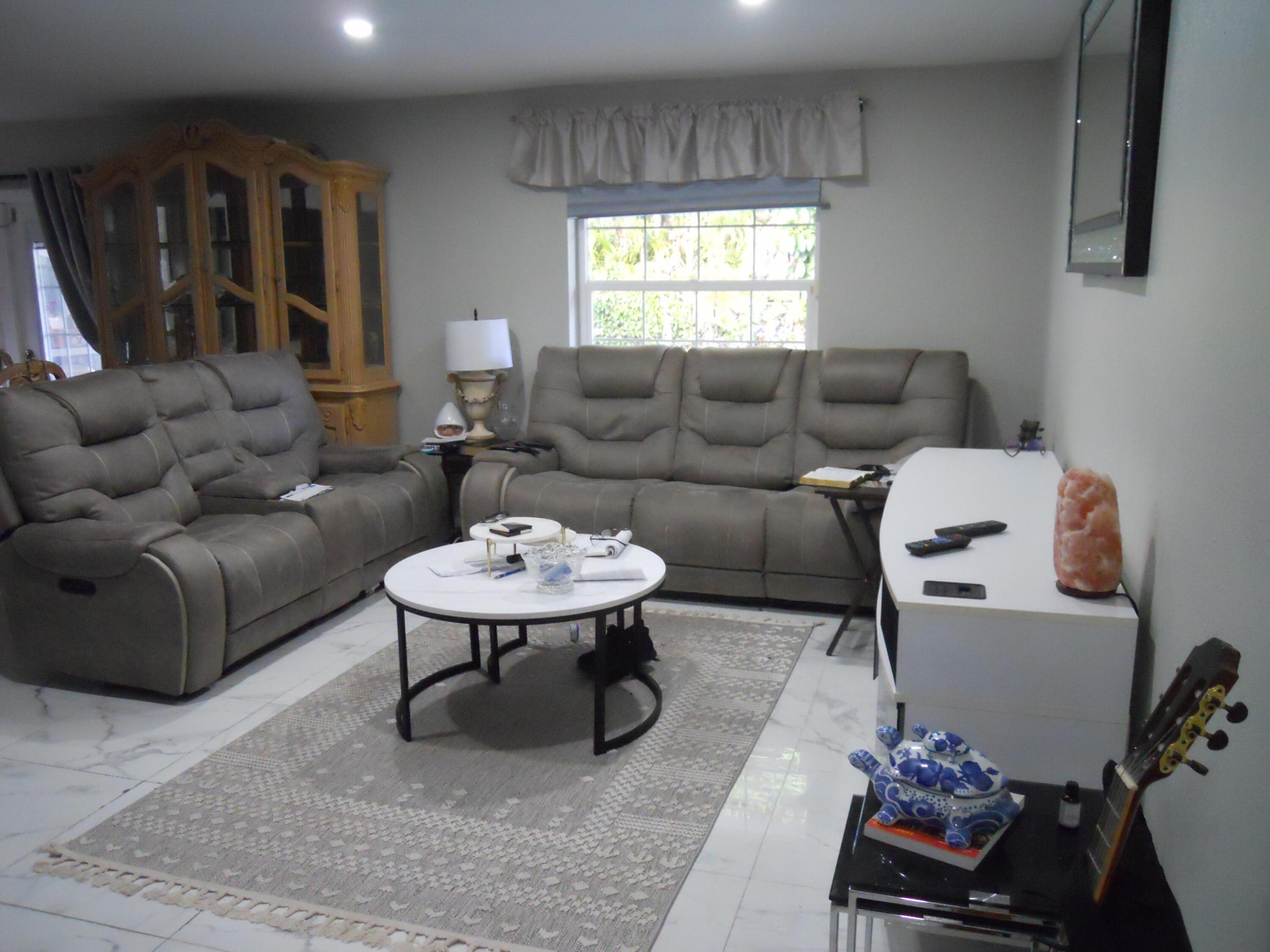 2755 NW 84th Avenue