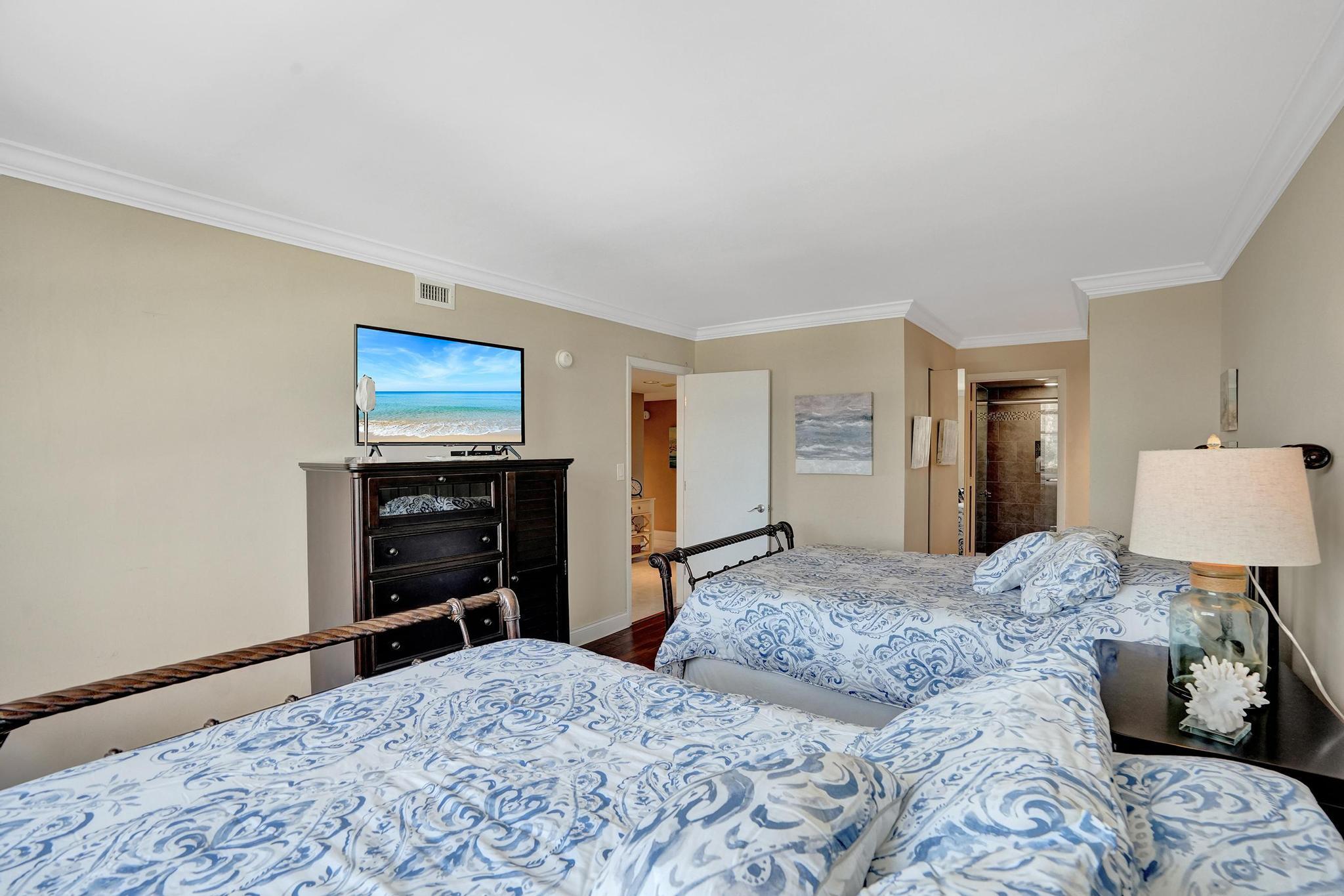 1010 S Ocean Boulevard 808