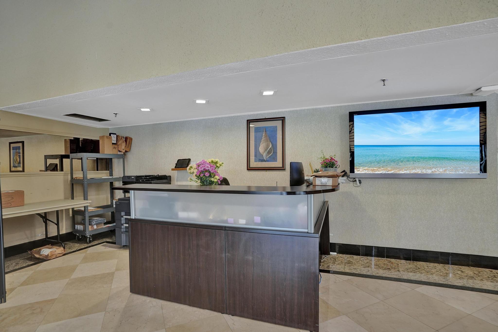 1010 S Ocean Boulevard 808