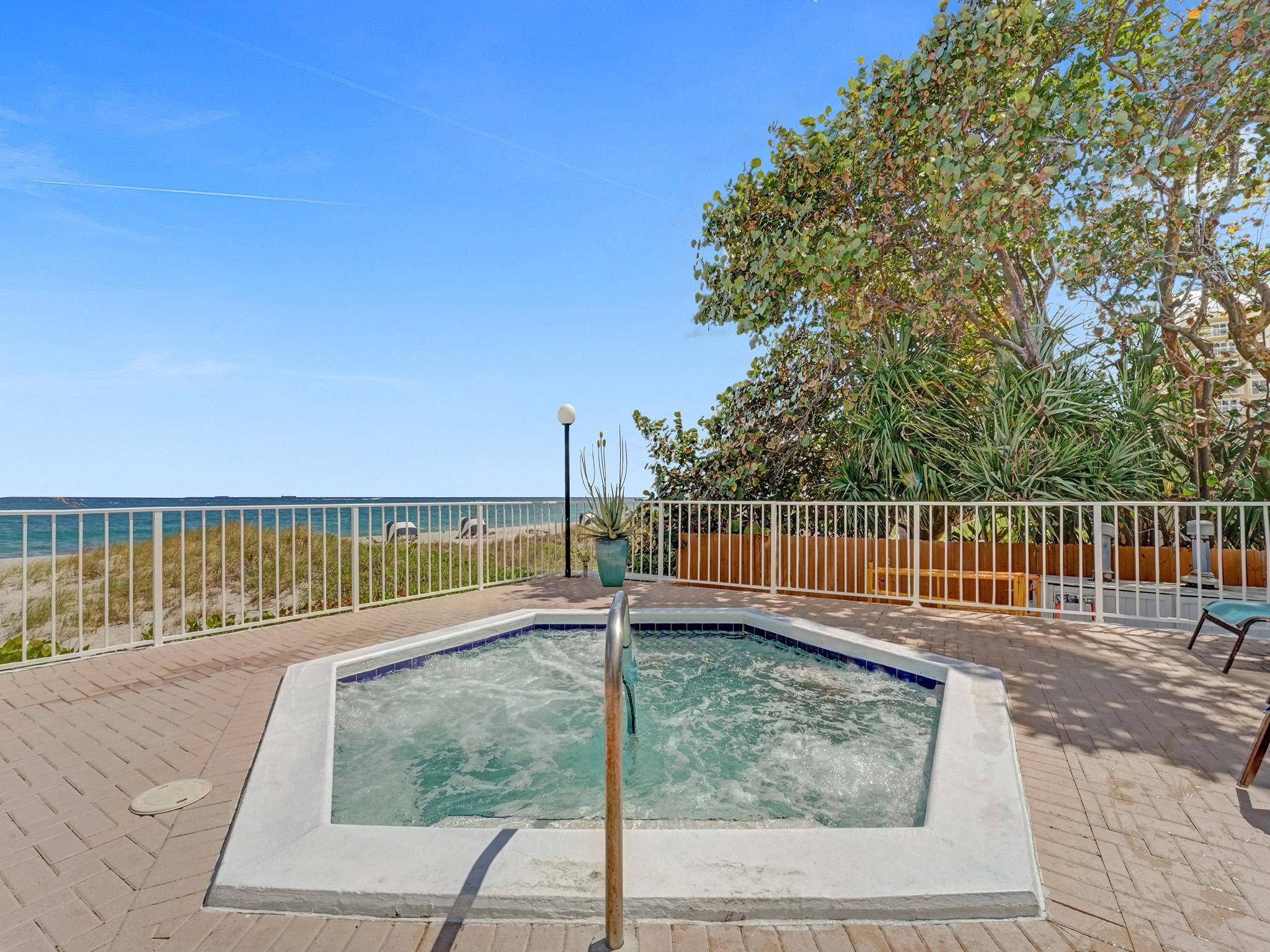 1010 S Ocean Boulevard 808