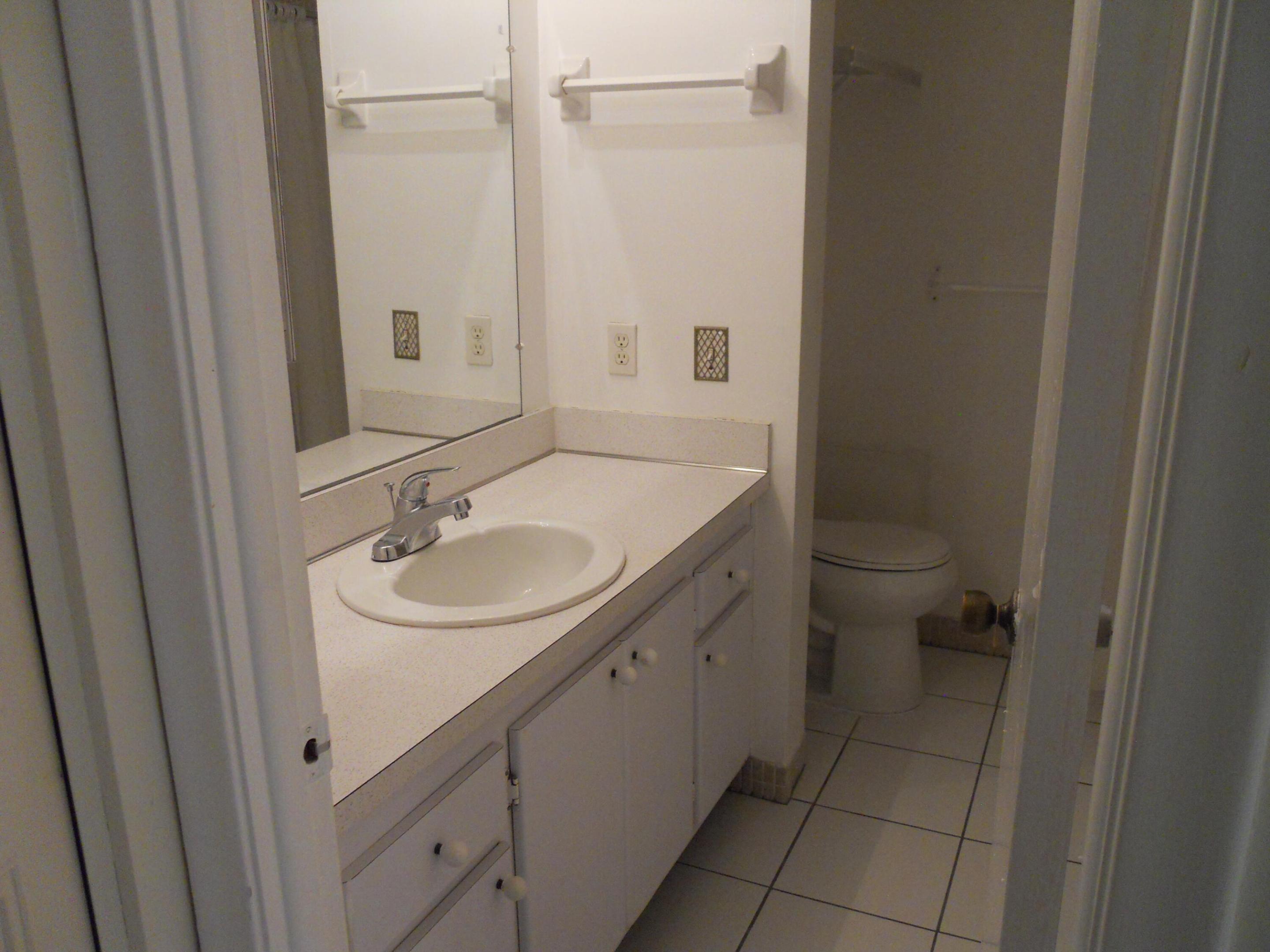 250 NE 20th Street 123s