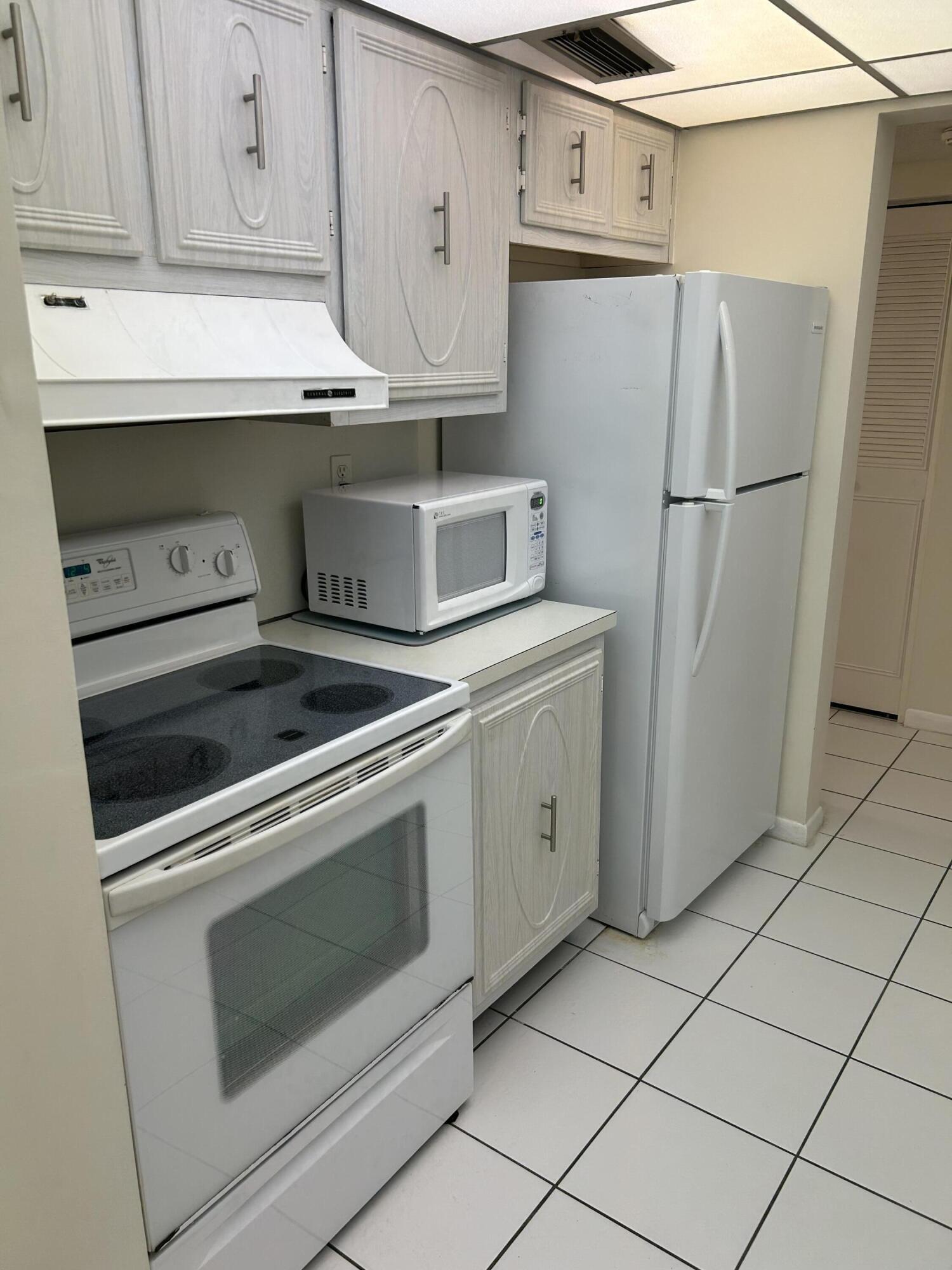 250 NE 20th Street 123s