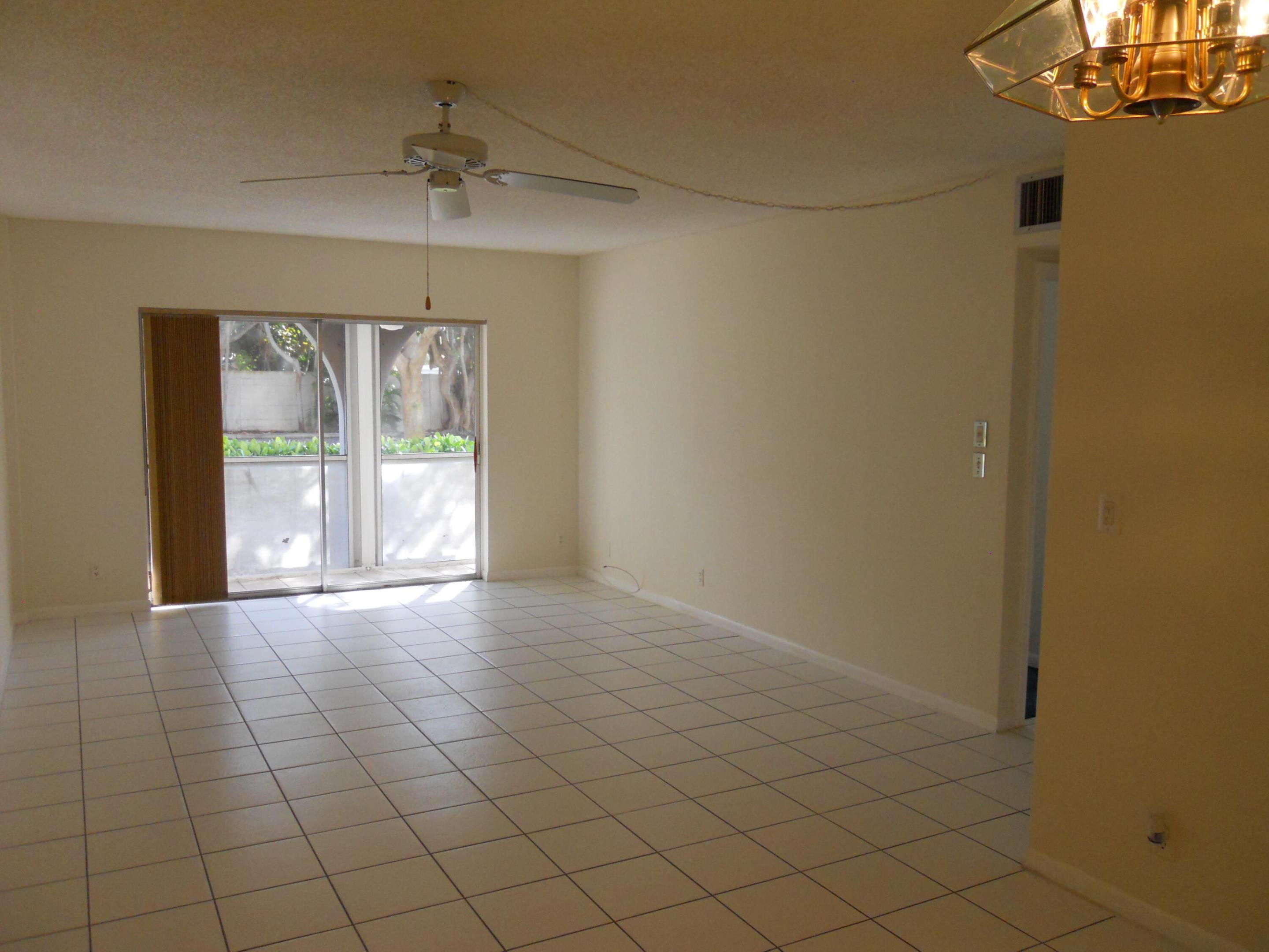 250 NE 20th Street 123s