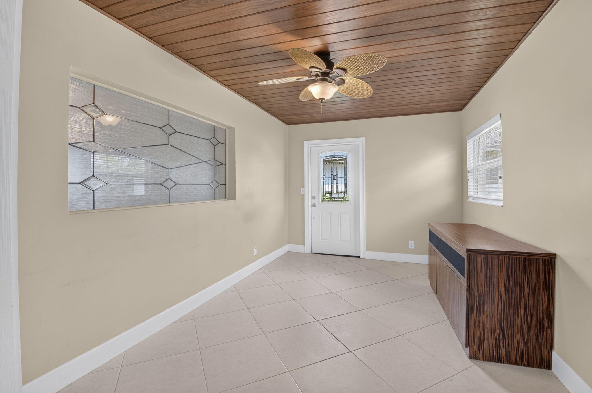 6103 Stanley Lane