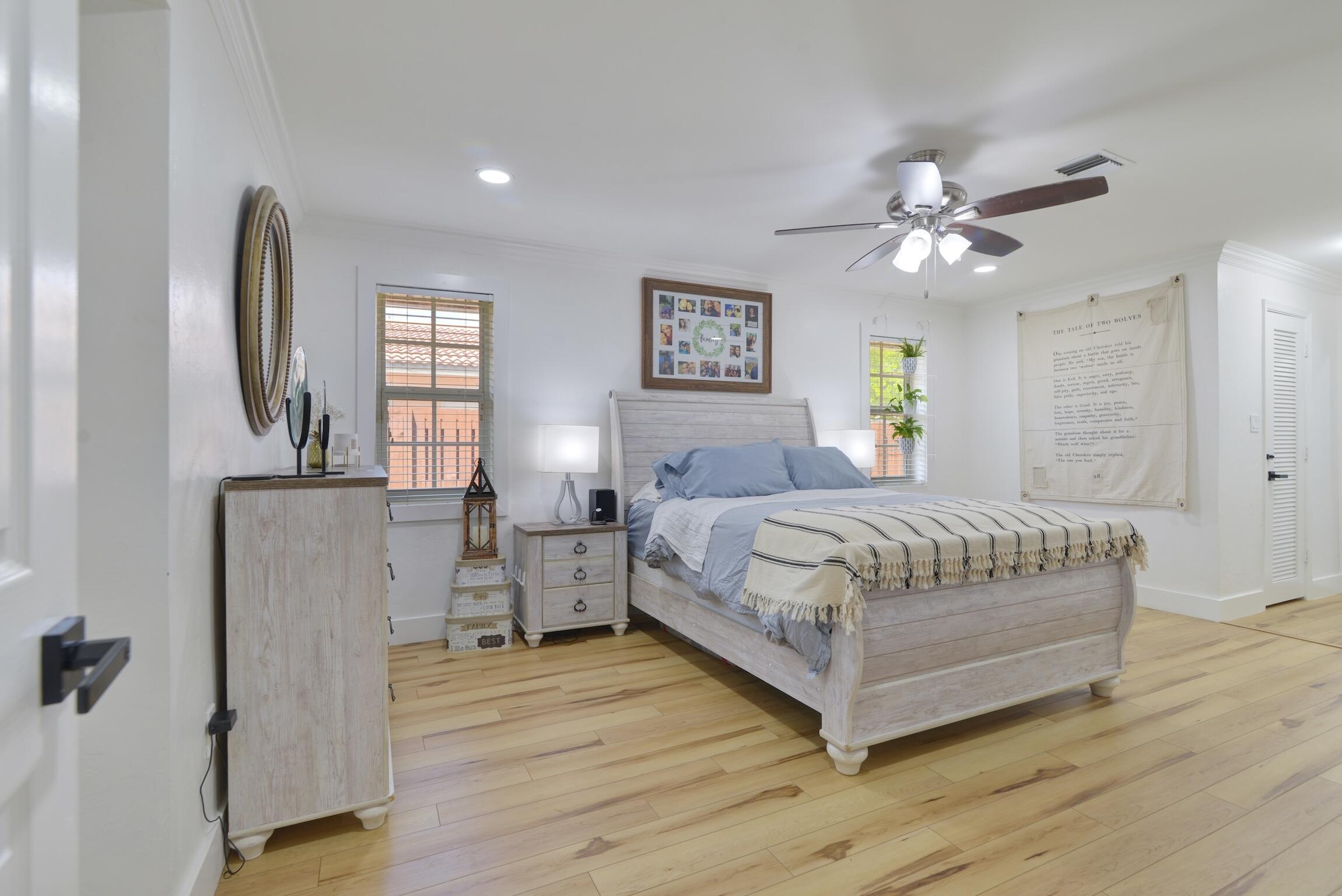 8724 NW 27th Street