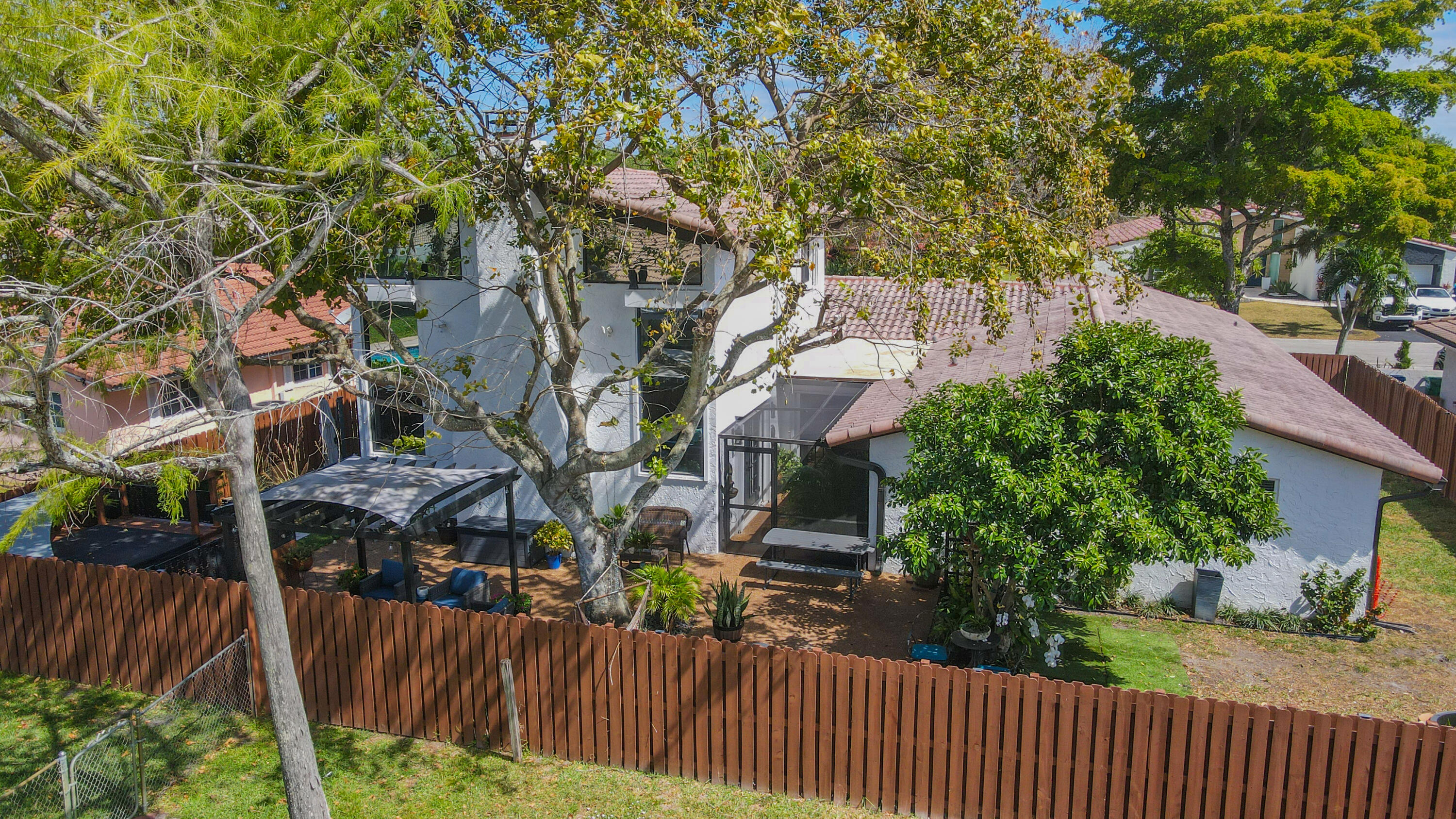 8724 NW 27th Street