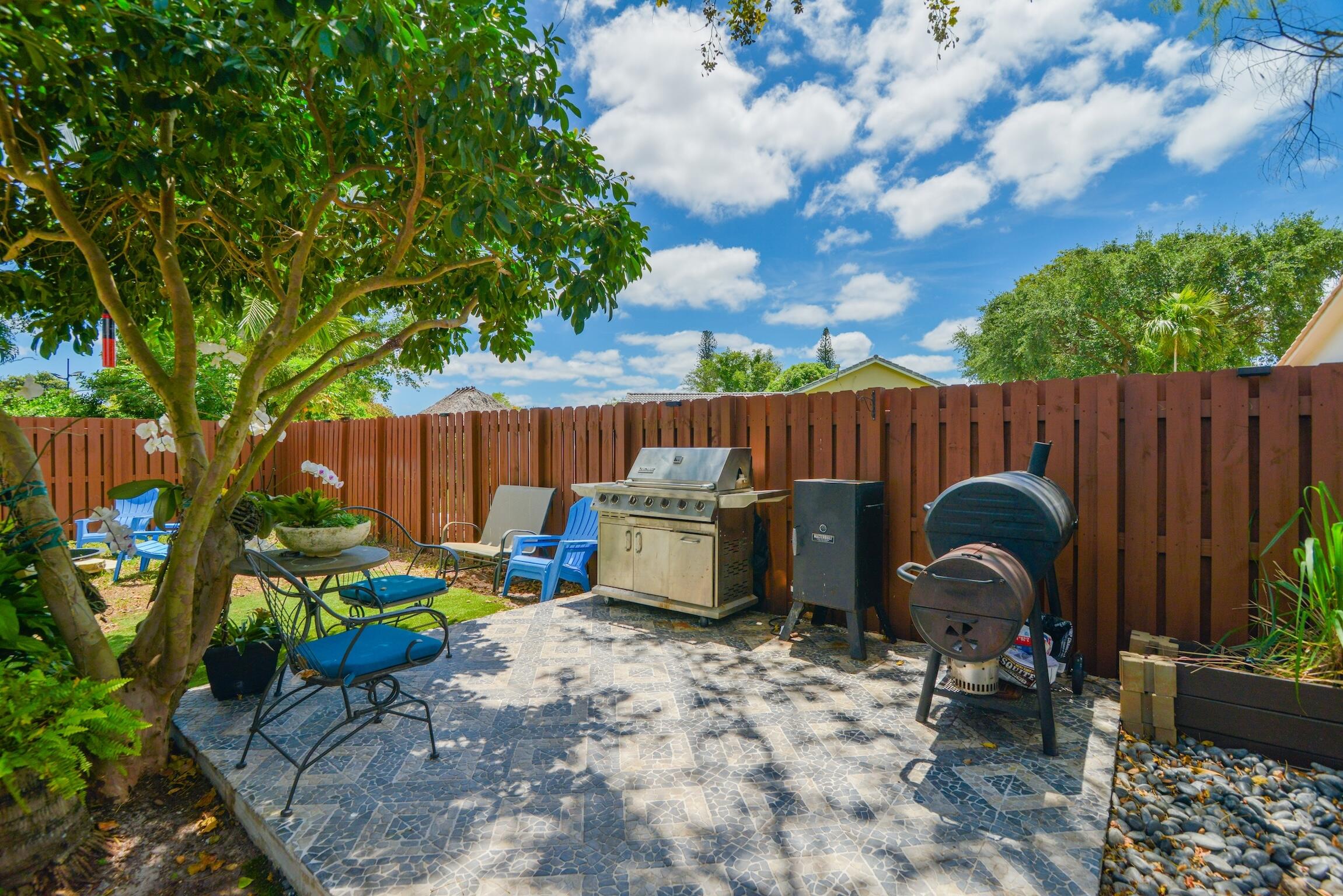 8724 NW 27th Street