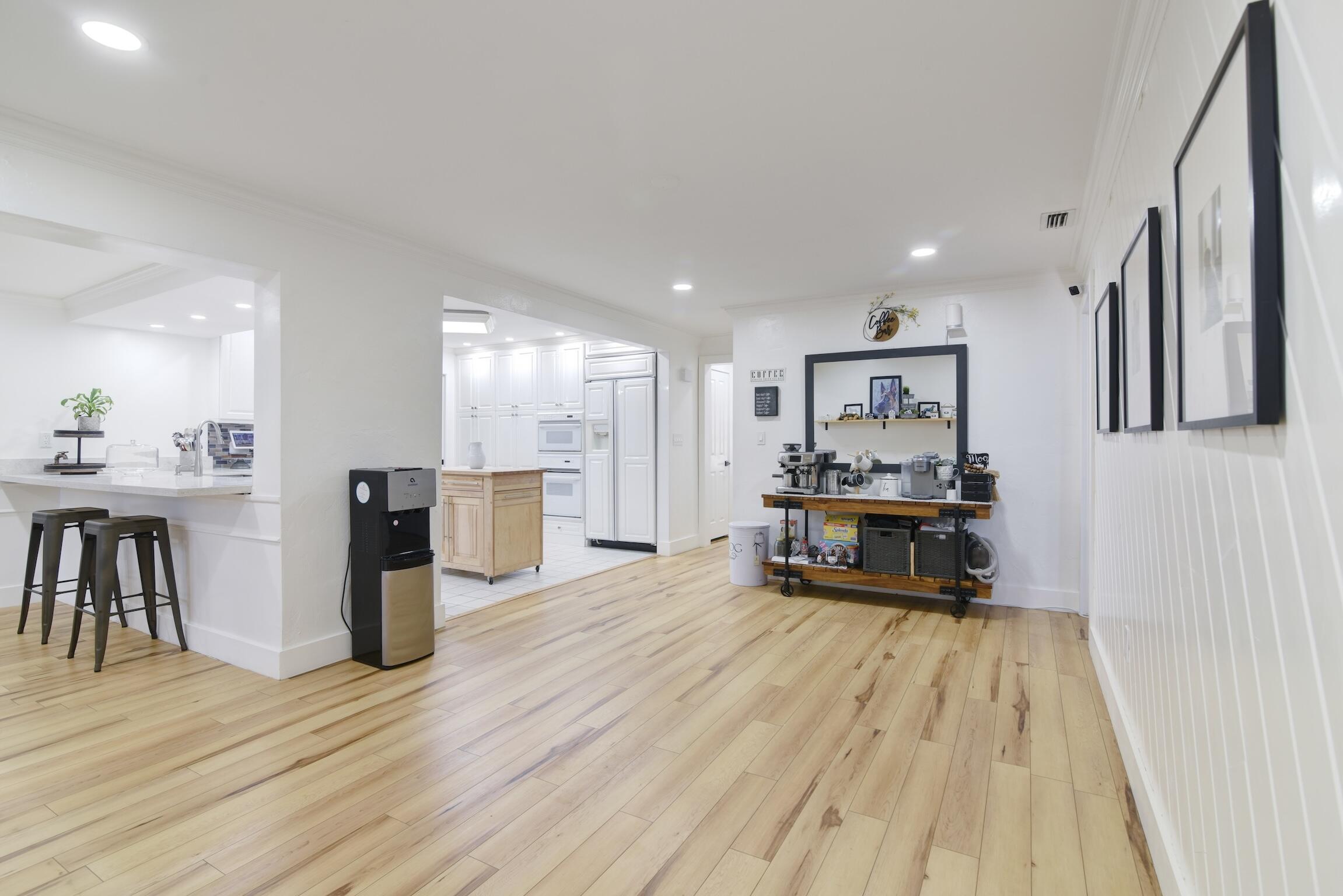 8724 NW 27th Street