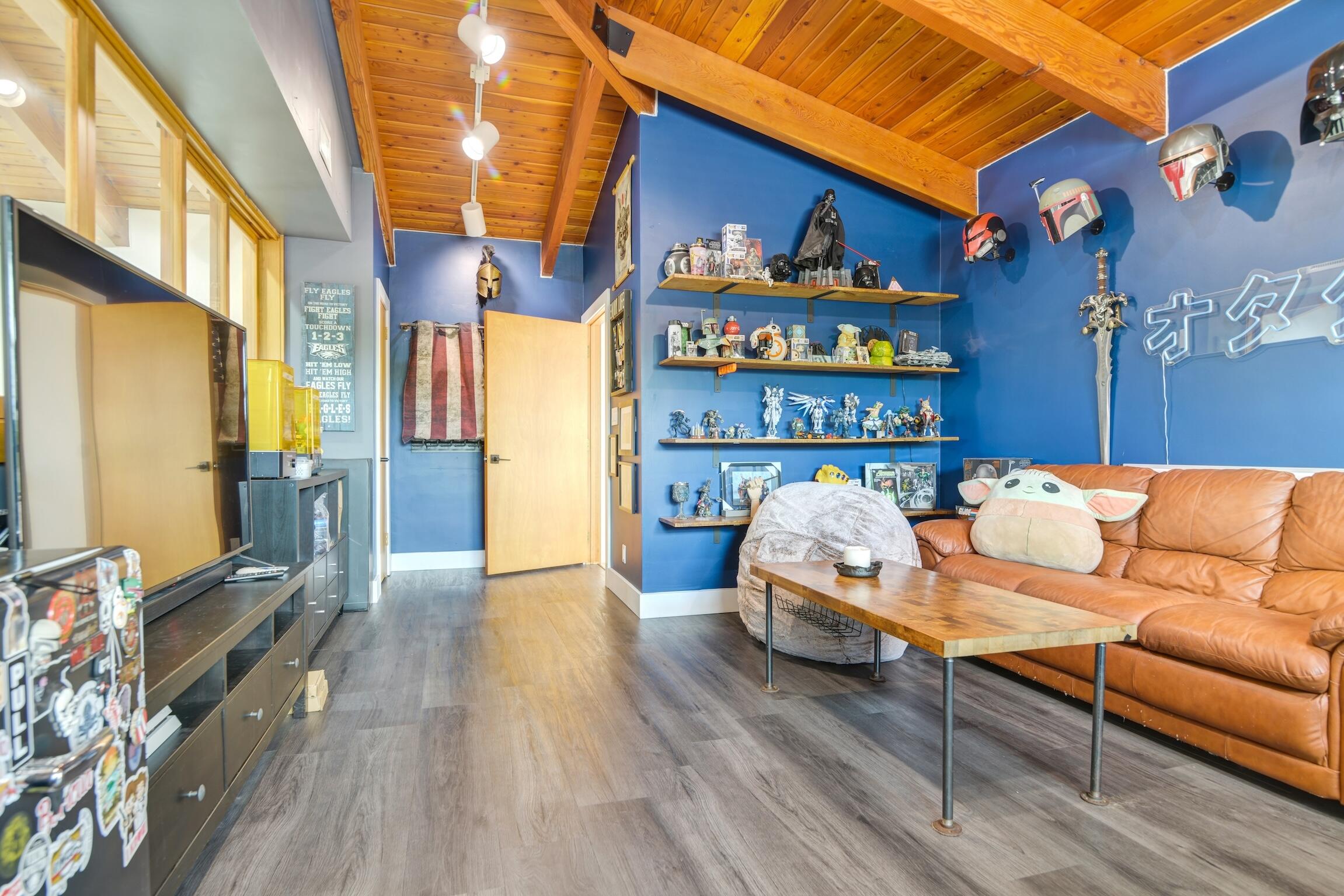 8724 NW 27th Street