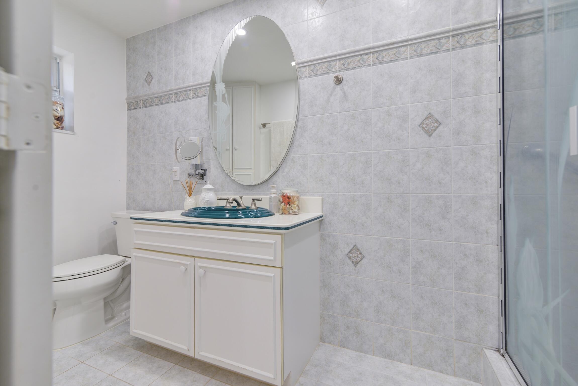 8724 NW 27th Street