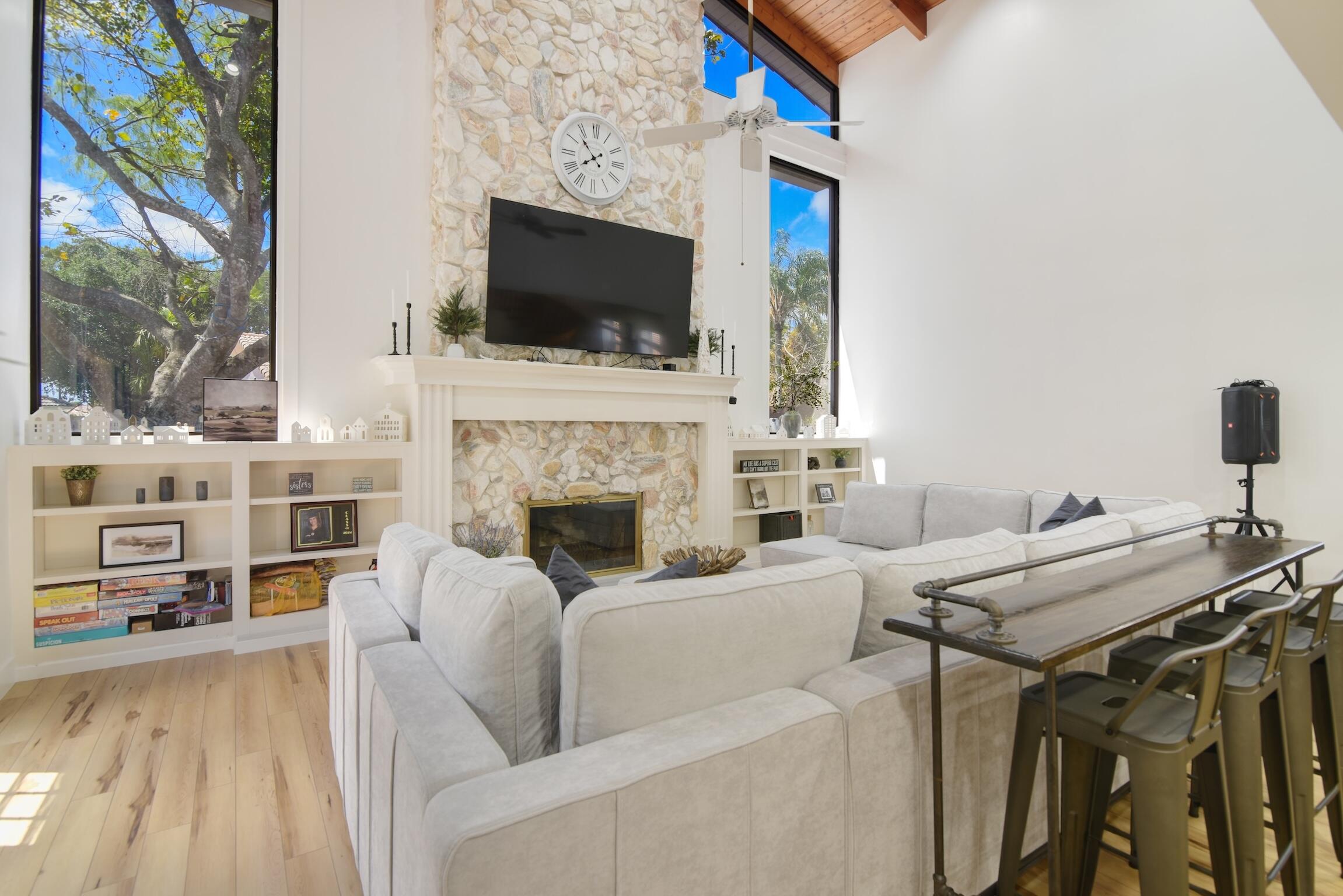 8724 NW 27th Street