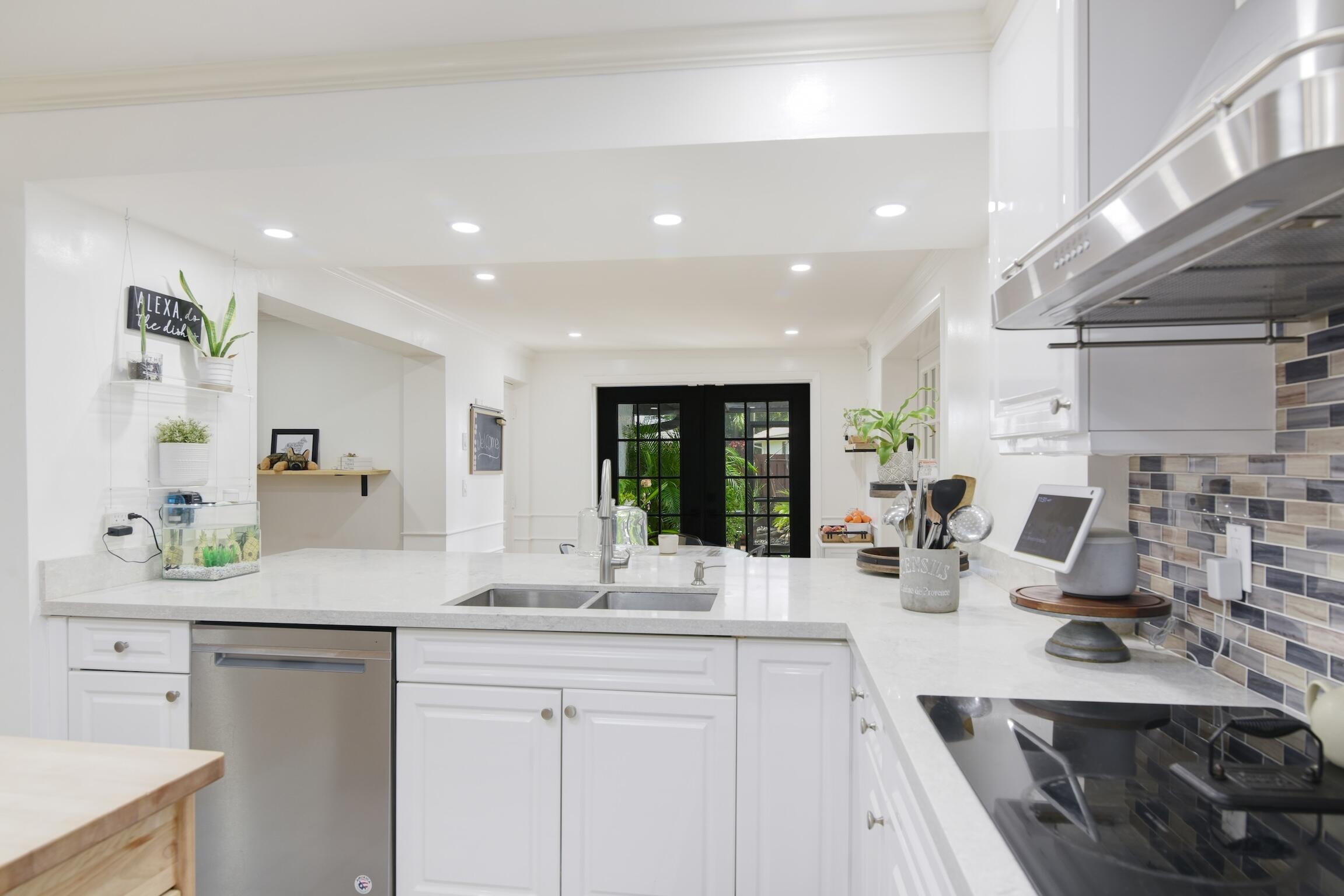 8724 NW 27th Street