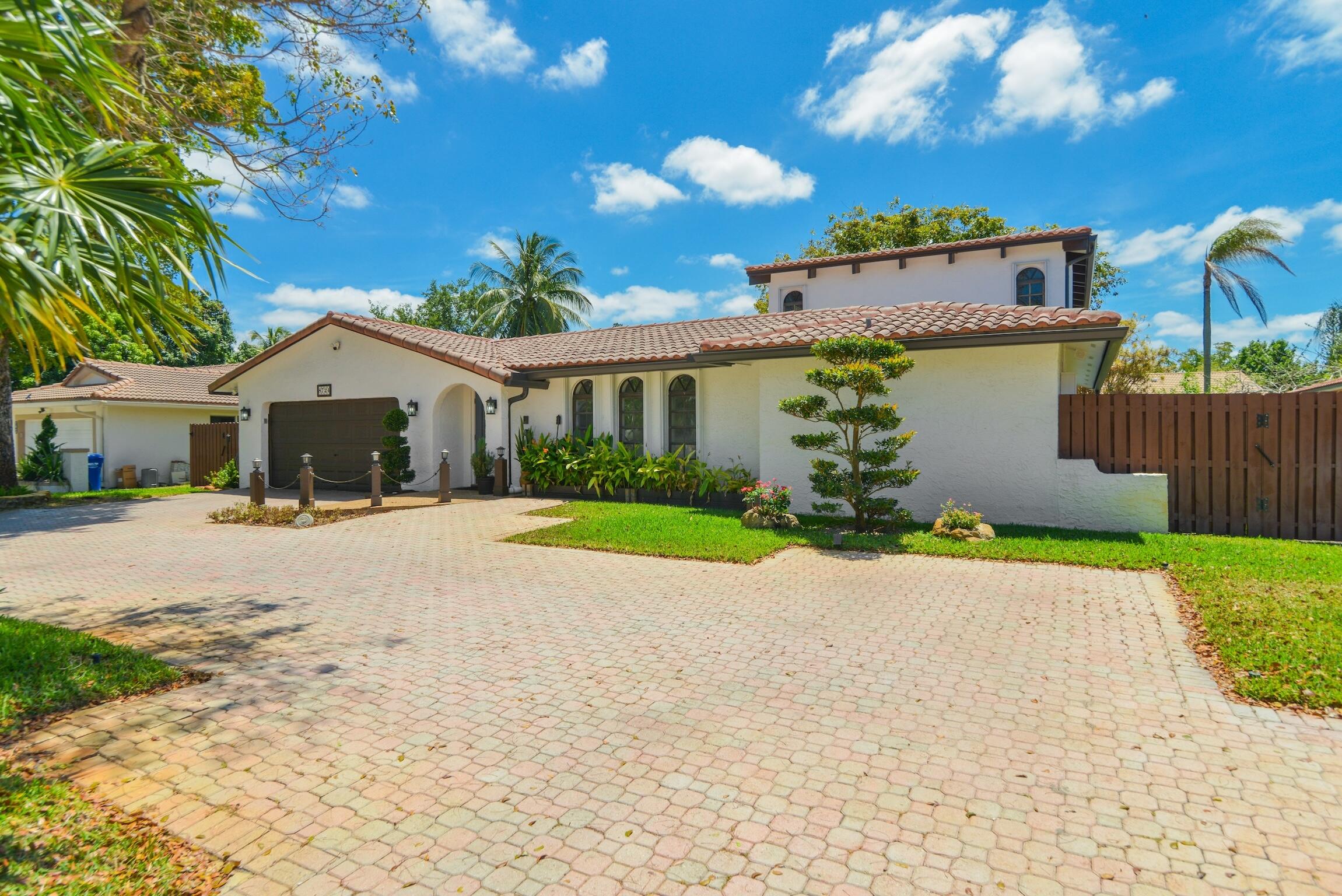 8724 NW 27th Street