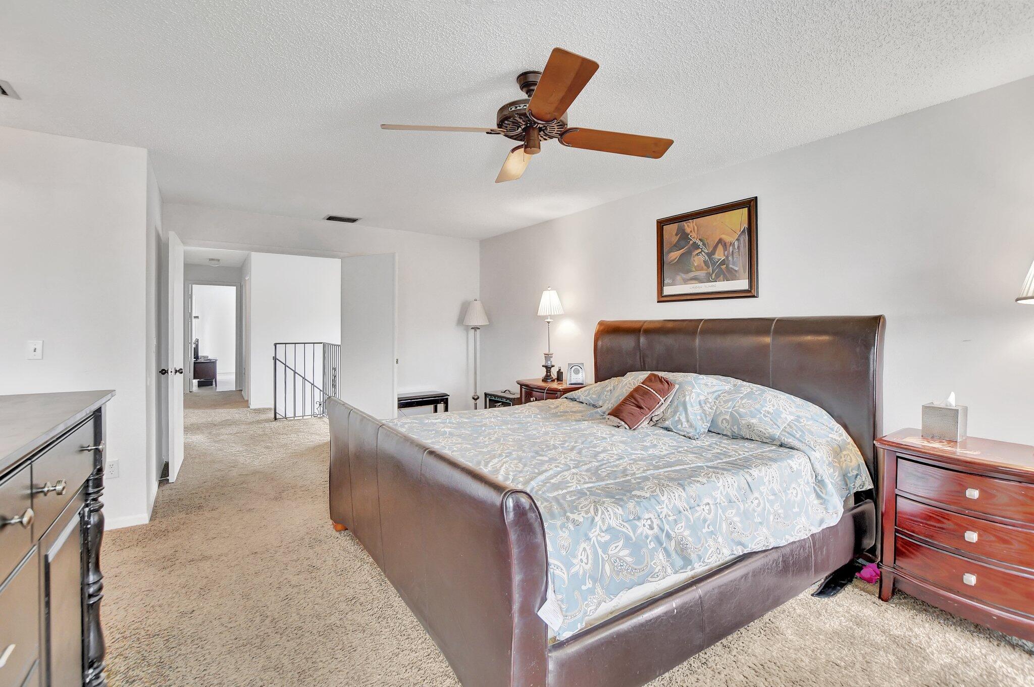 6730 Canary Palm Circle