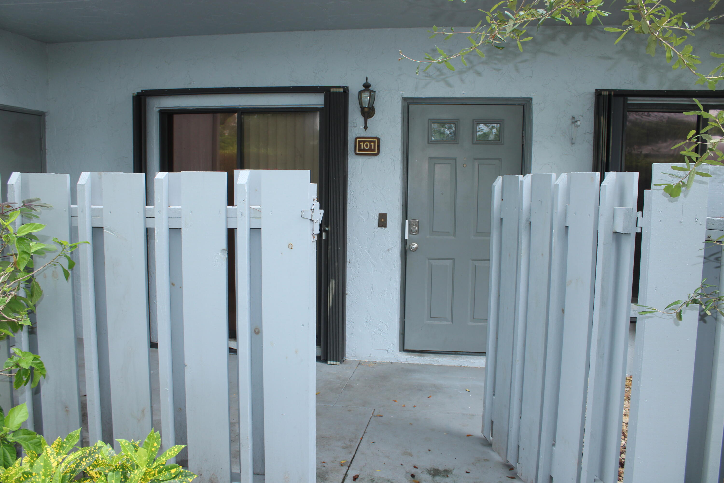 2535 SW 22 Avenue 101