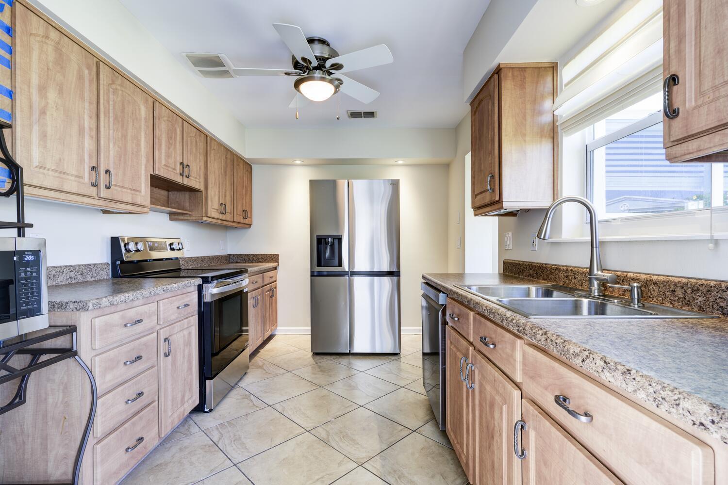 1452 Crest Drive