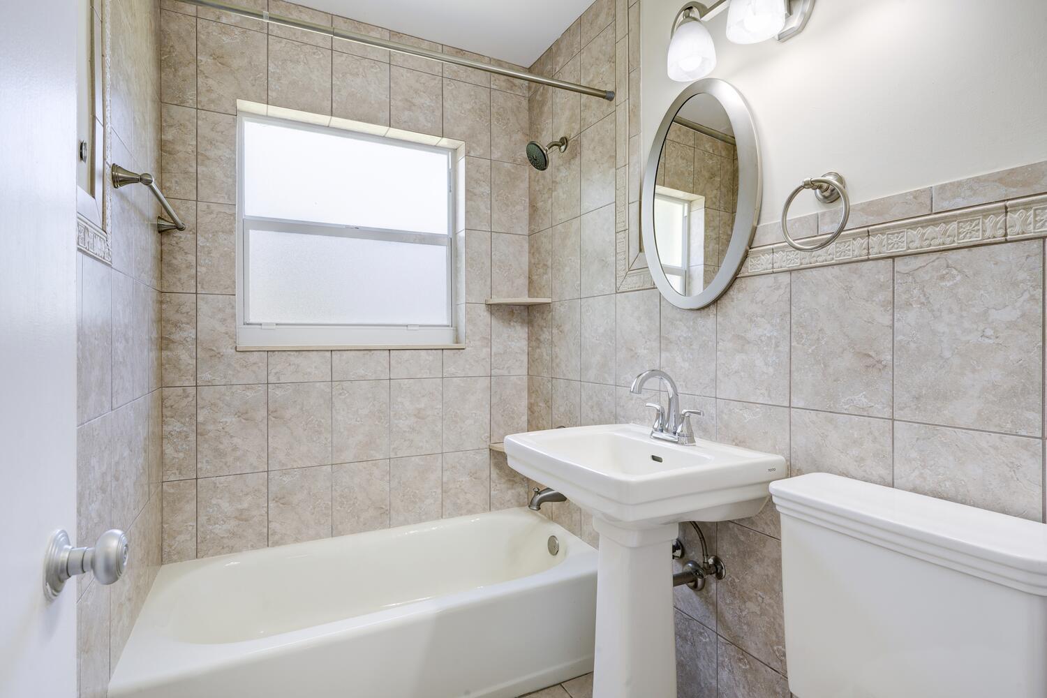 1452 Crest Drive