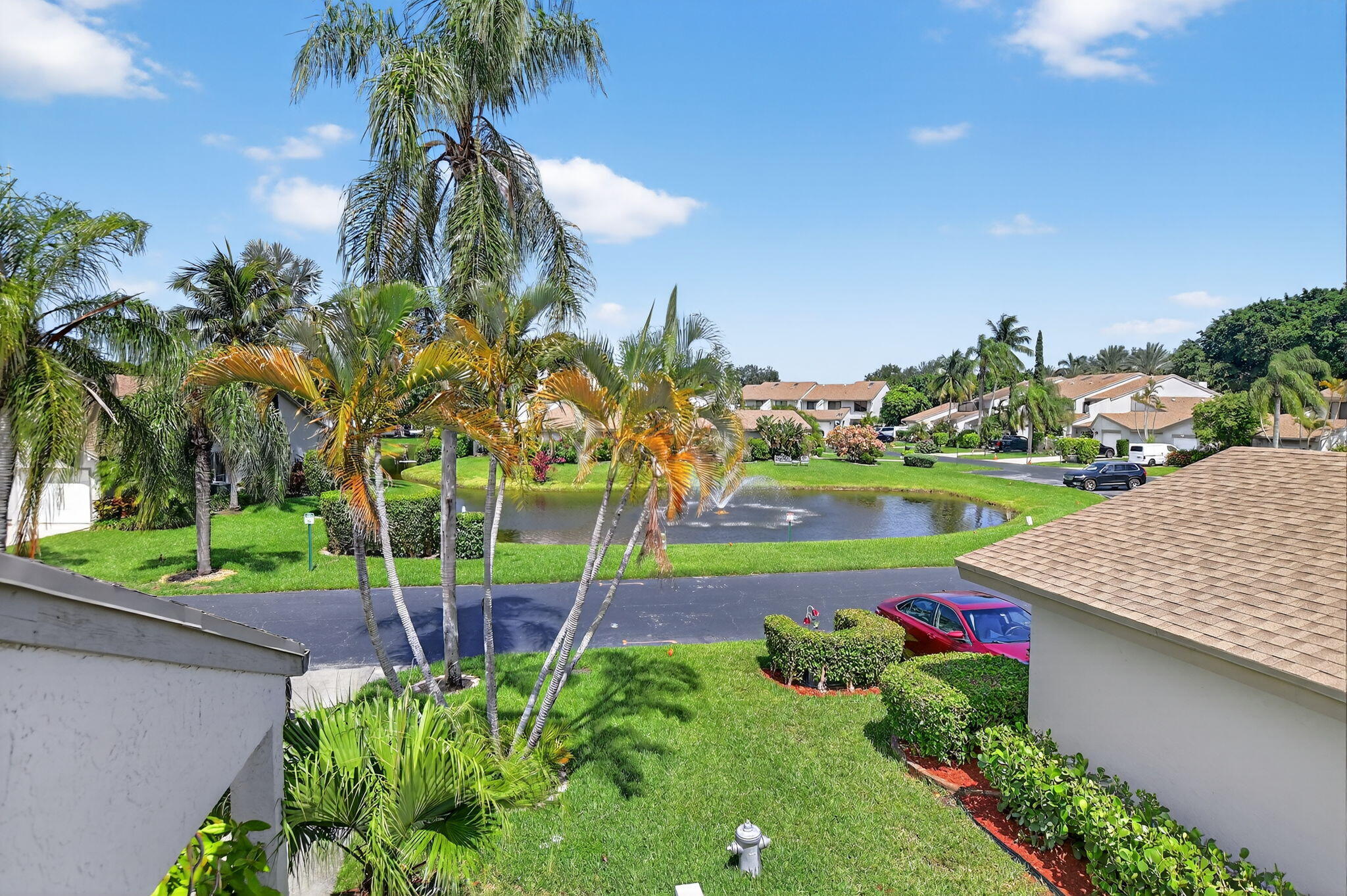 6730 Canary Palm Circle