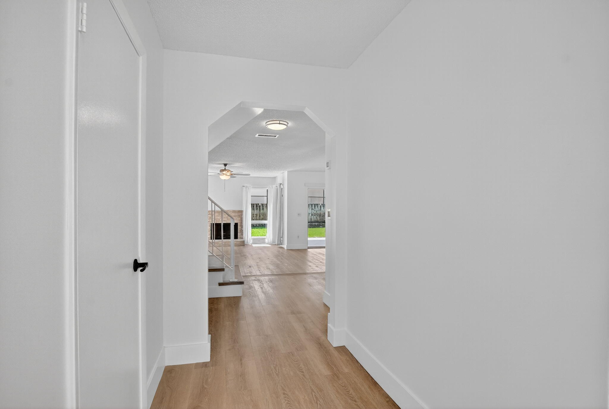 6730 Canary Palm Circle