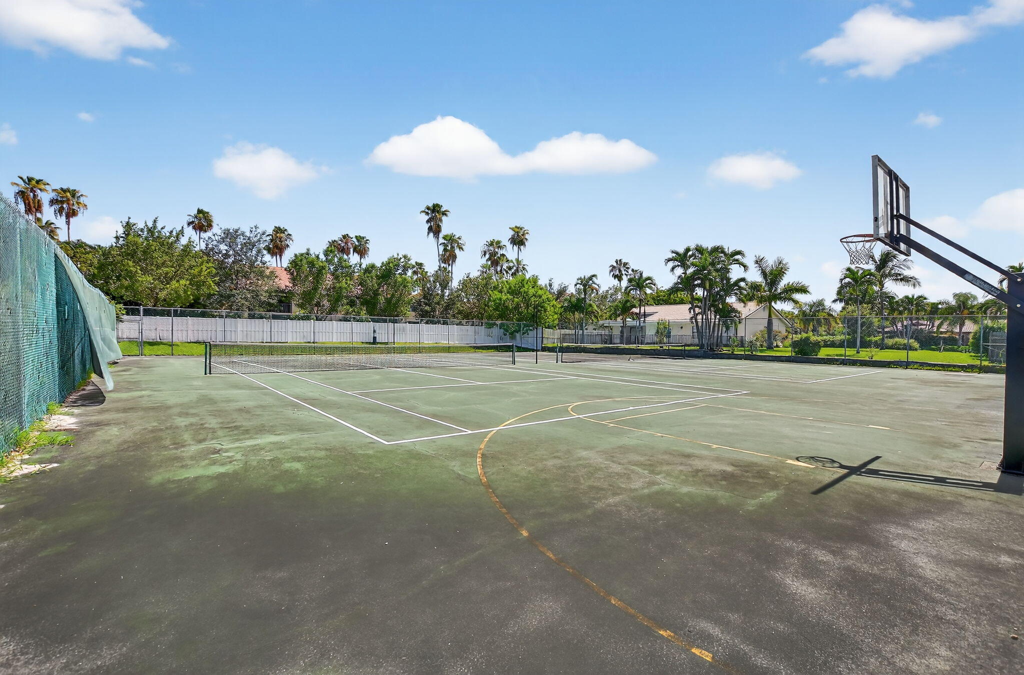 6730 Canary Palm Circle